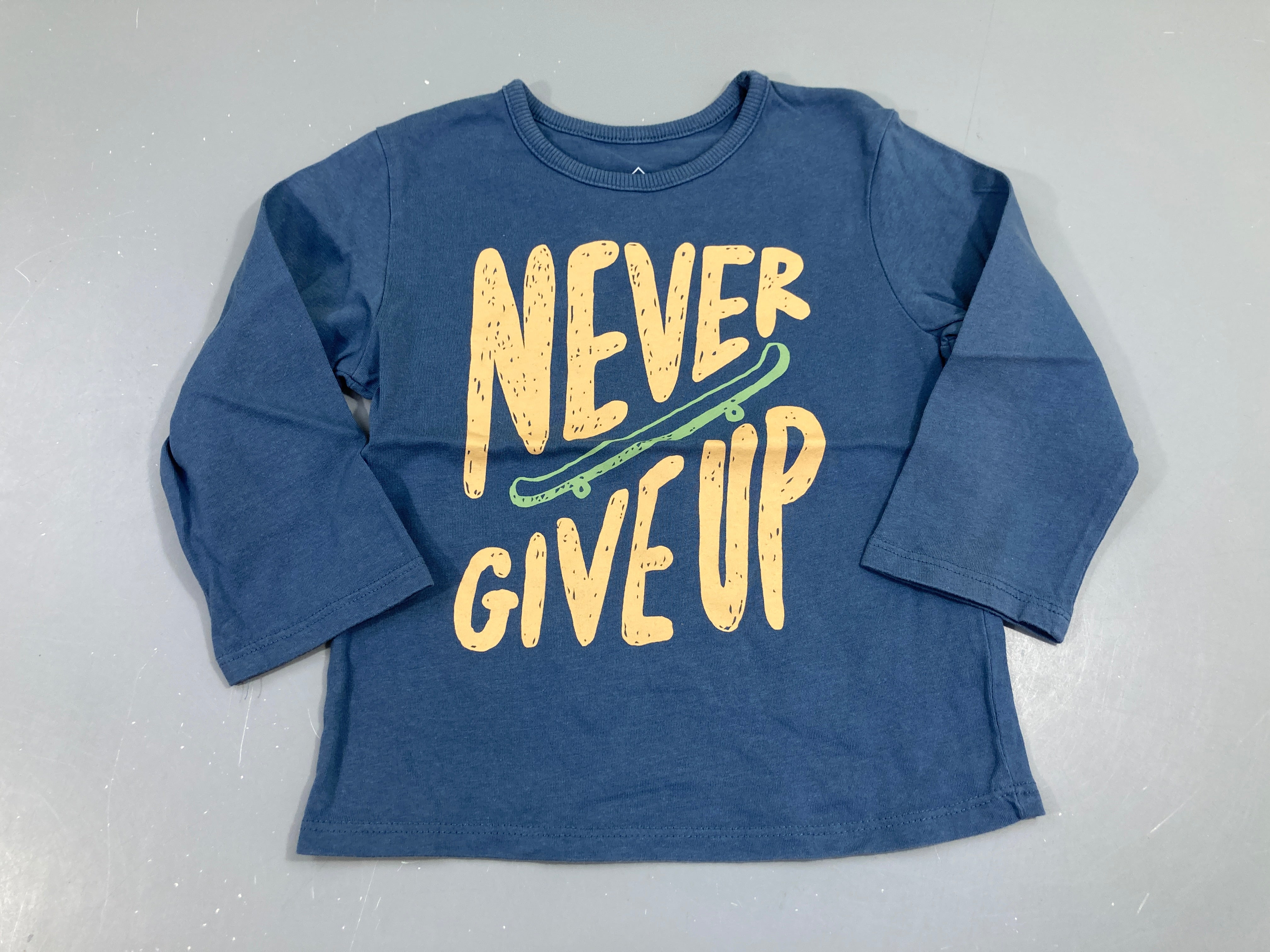 T-shirt m.l bleu never give up