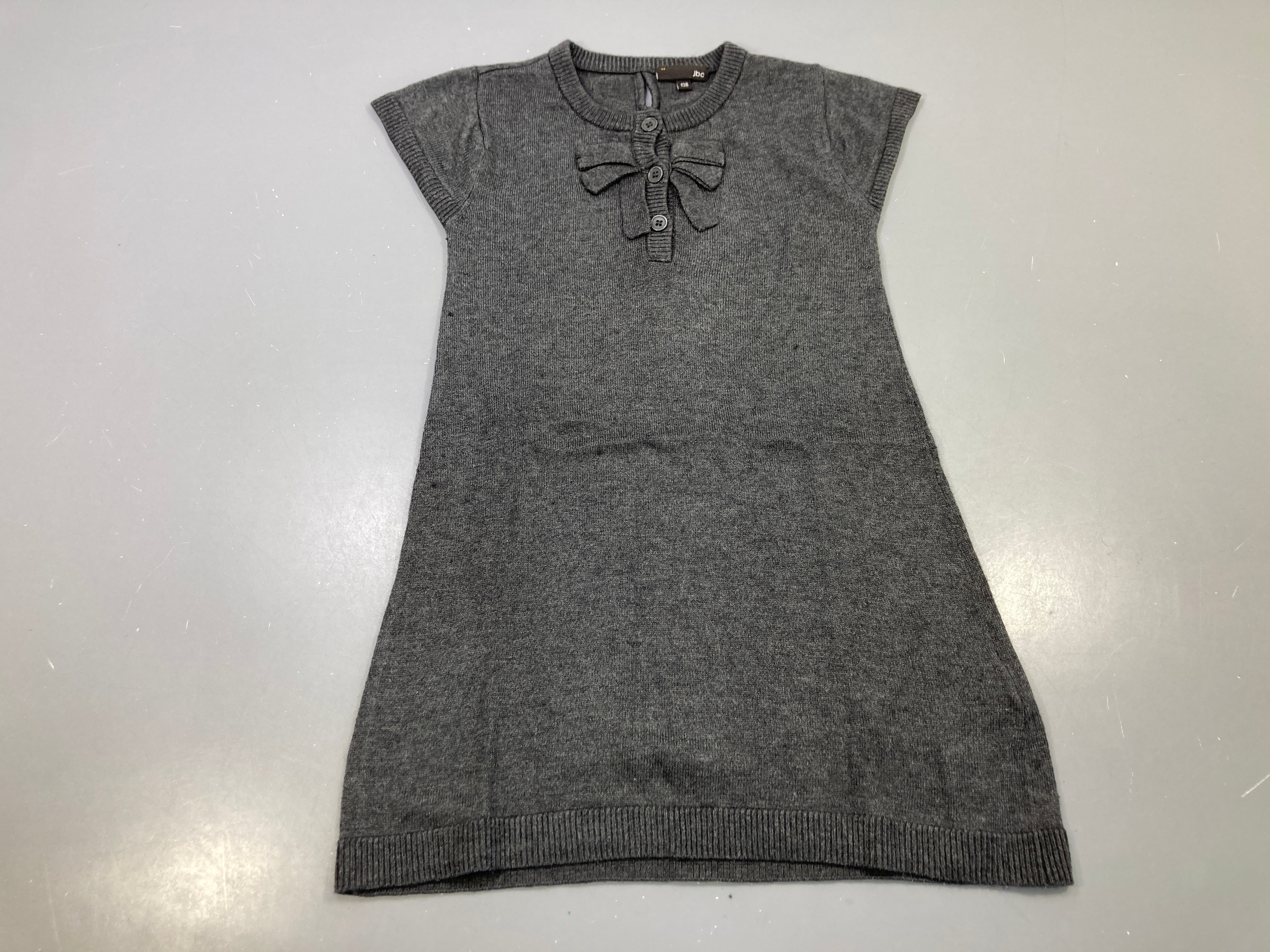 Robe pull m.c gris anthracite, nœud et boutons devant, 15% laine