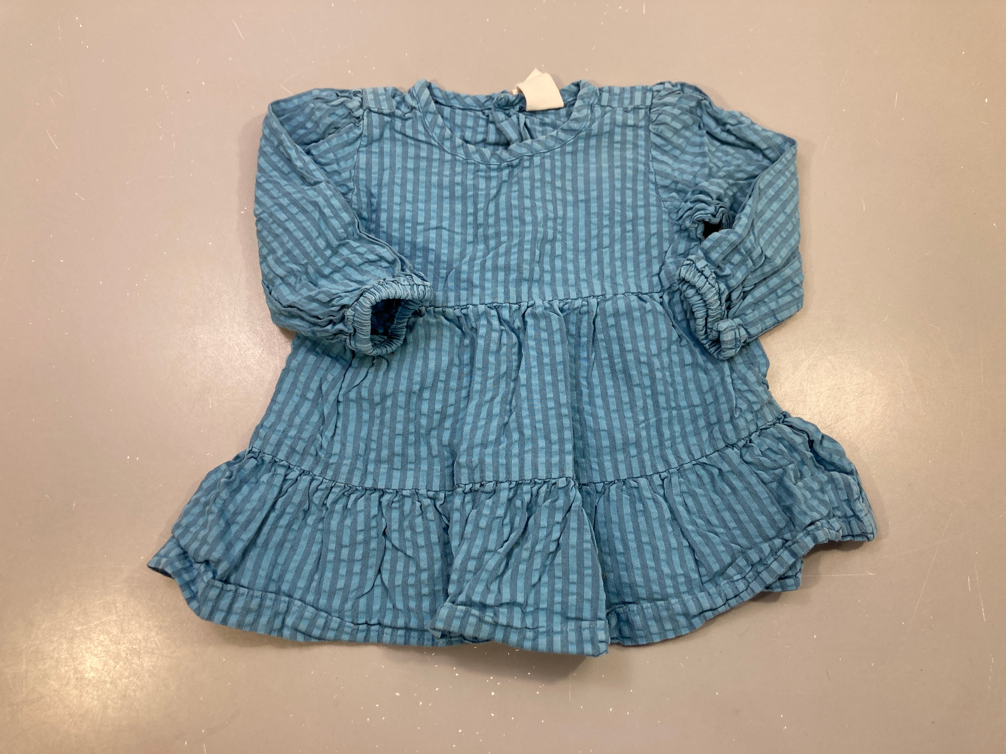 Robe m.l bleu rayé, volants