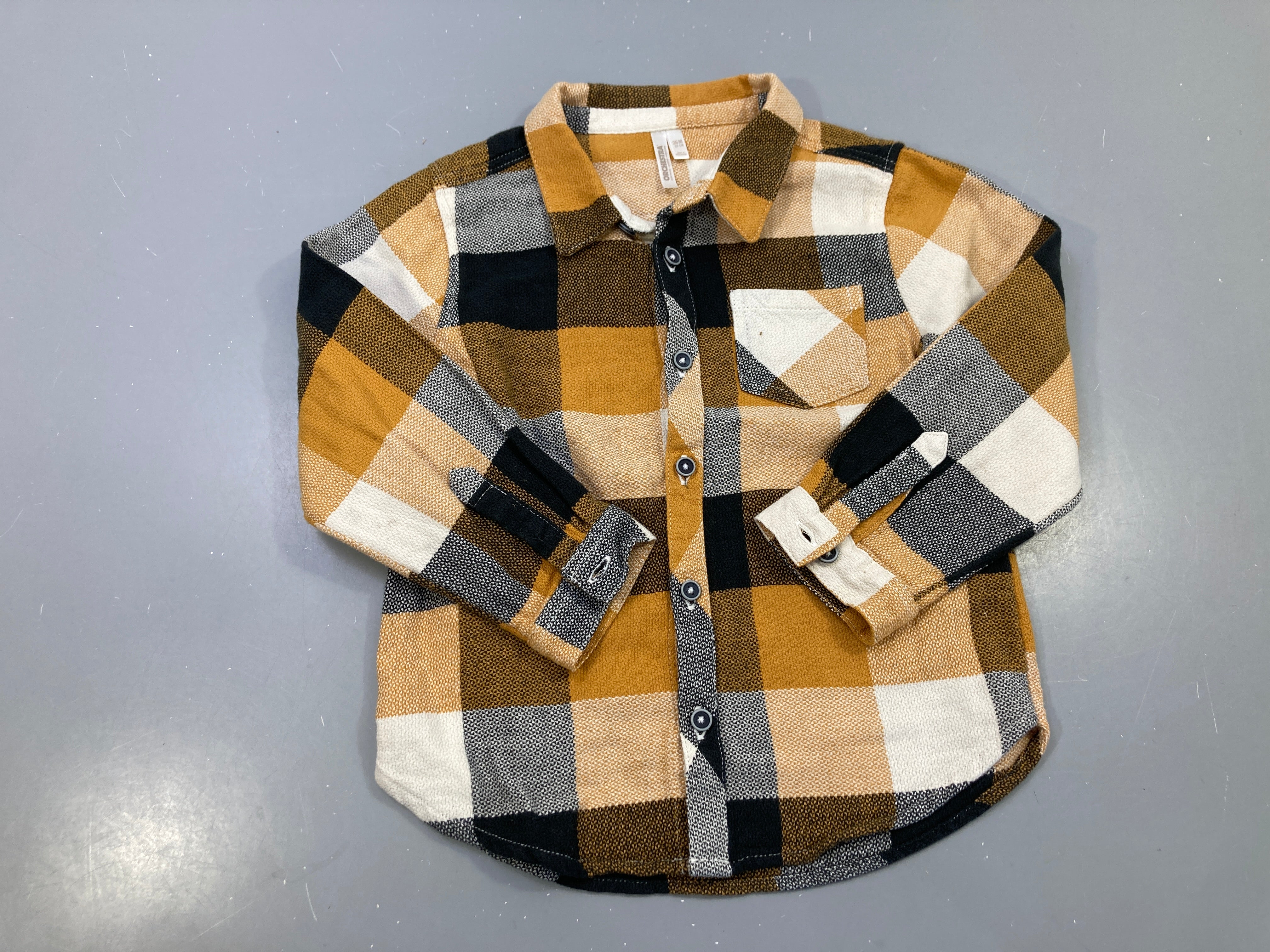 Chemise m.l grands carreaux moutarde, noir et écru, poche poitrine