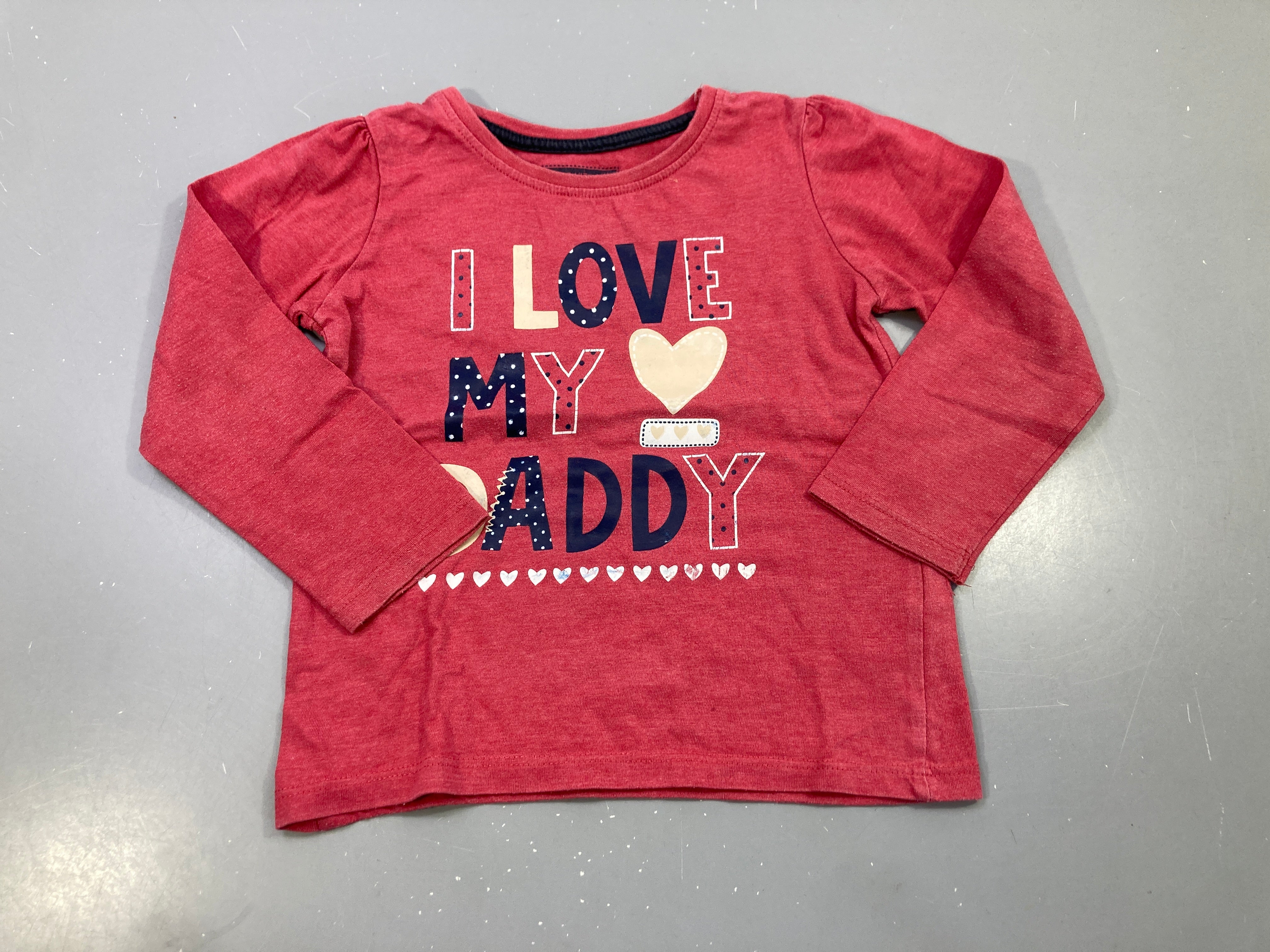 T-shirt m.l rouge chiné I love my daddy, cœurs, légèrement bouloché