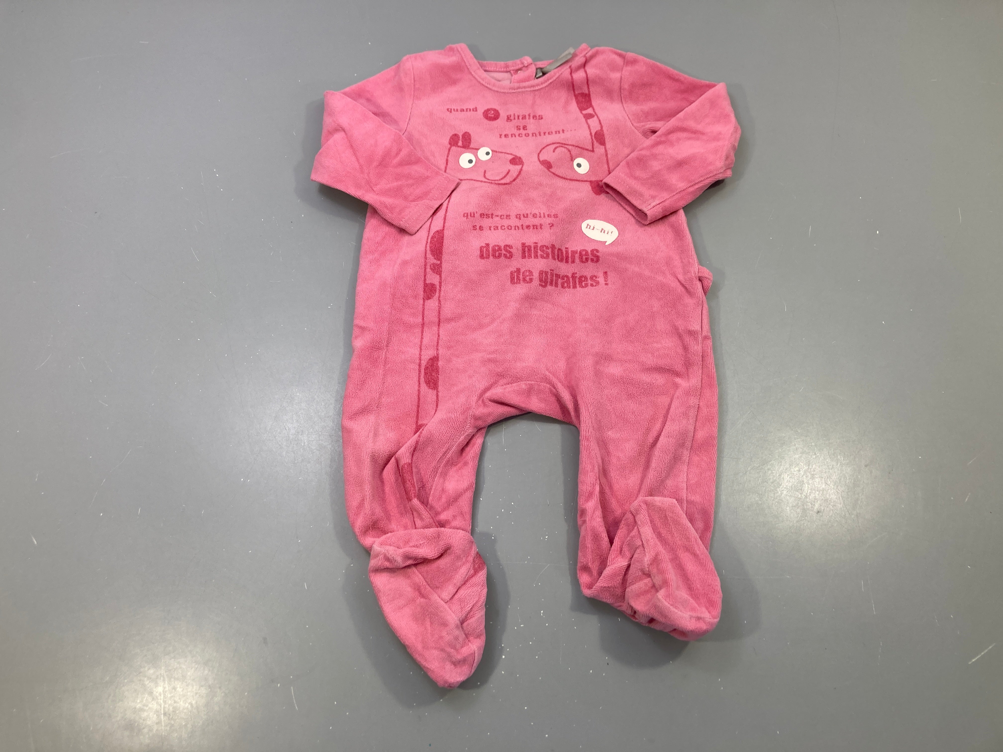 Pyjama velours rose girafes, des histoires de girafes