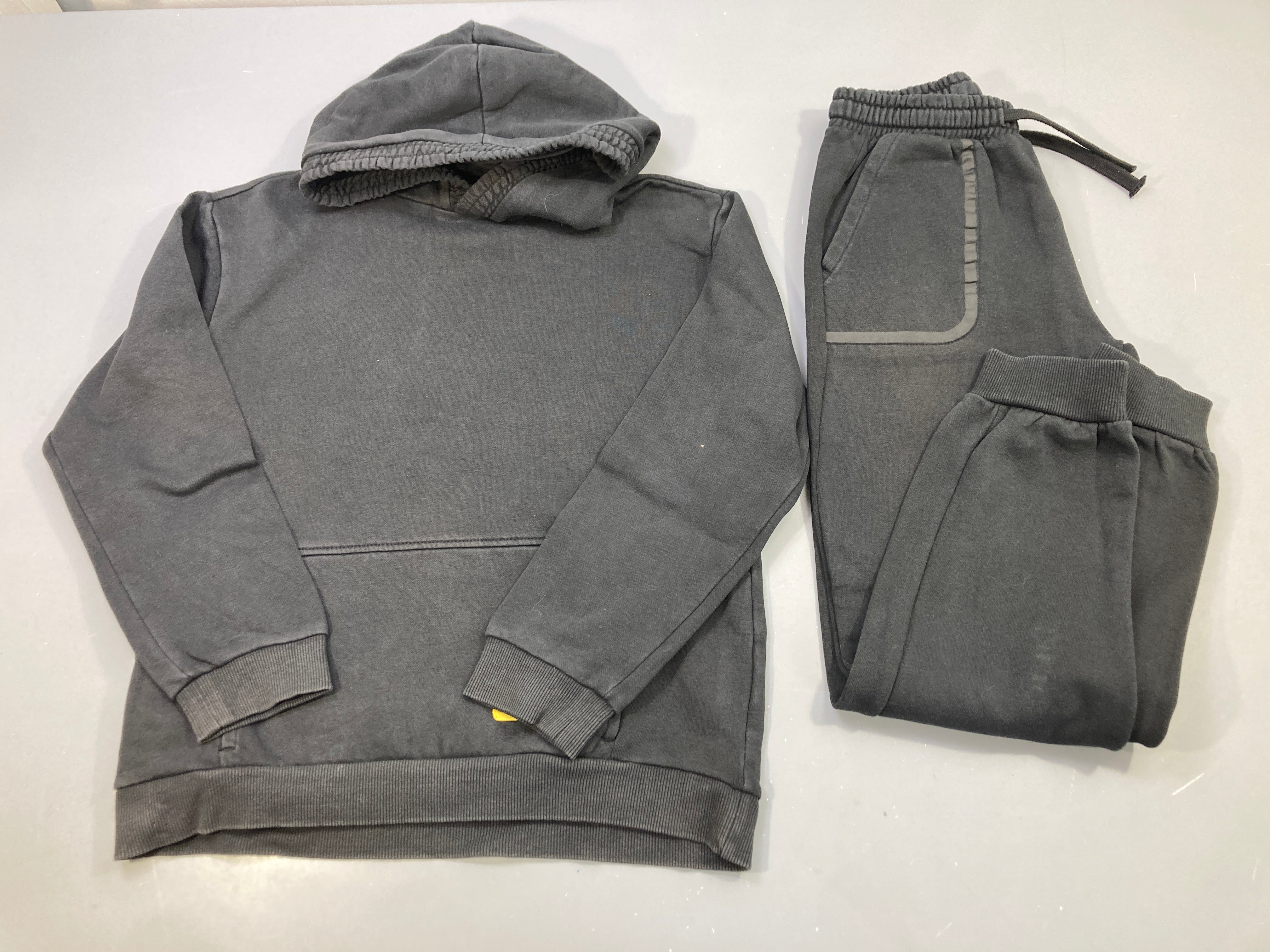 Ensemble 2pcs sweat capuche et jogging noir molleton