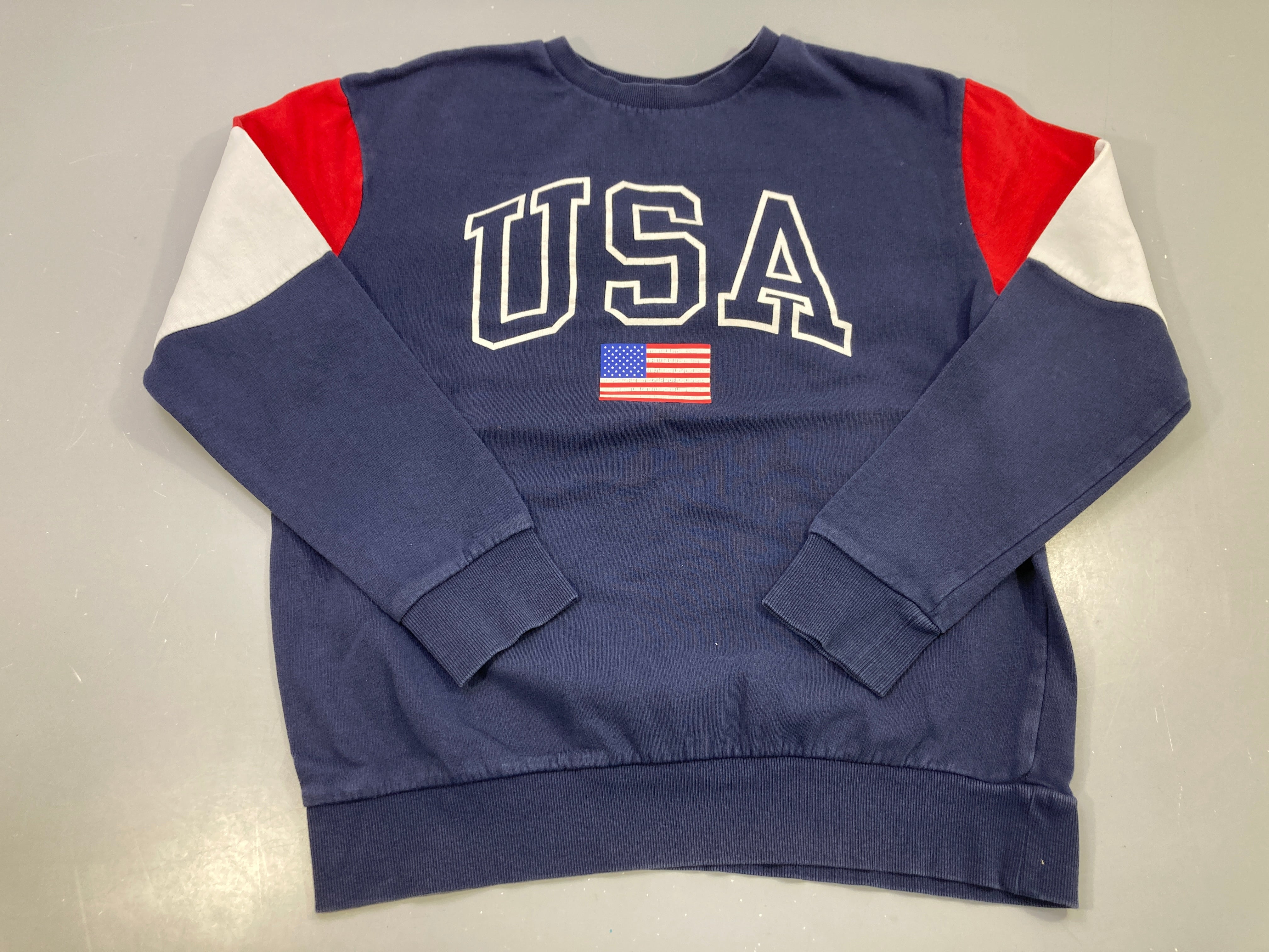 Sweat bleu marine imprimé USA, empiècements rouges et blancs, drapeau
