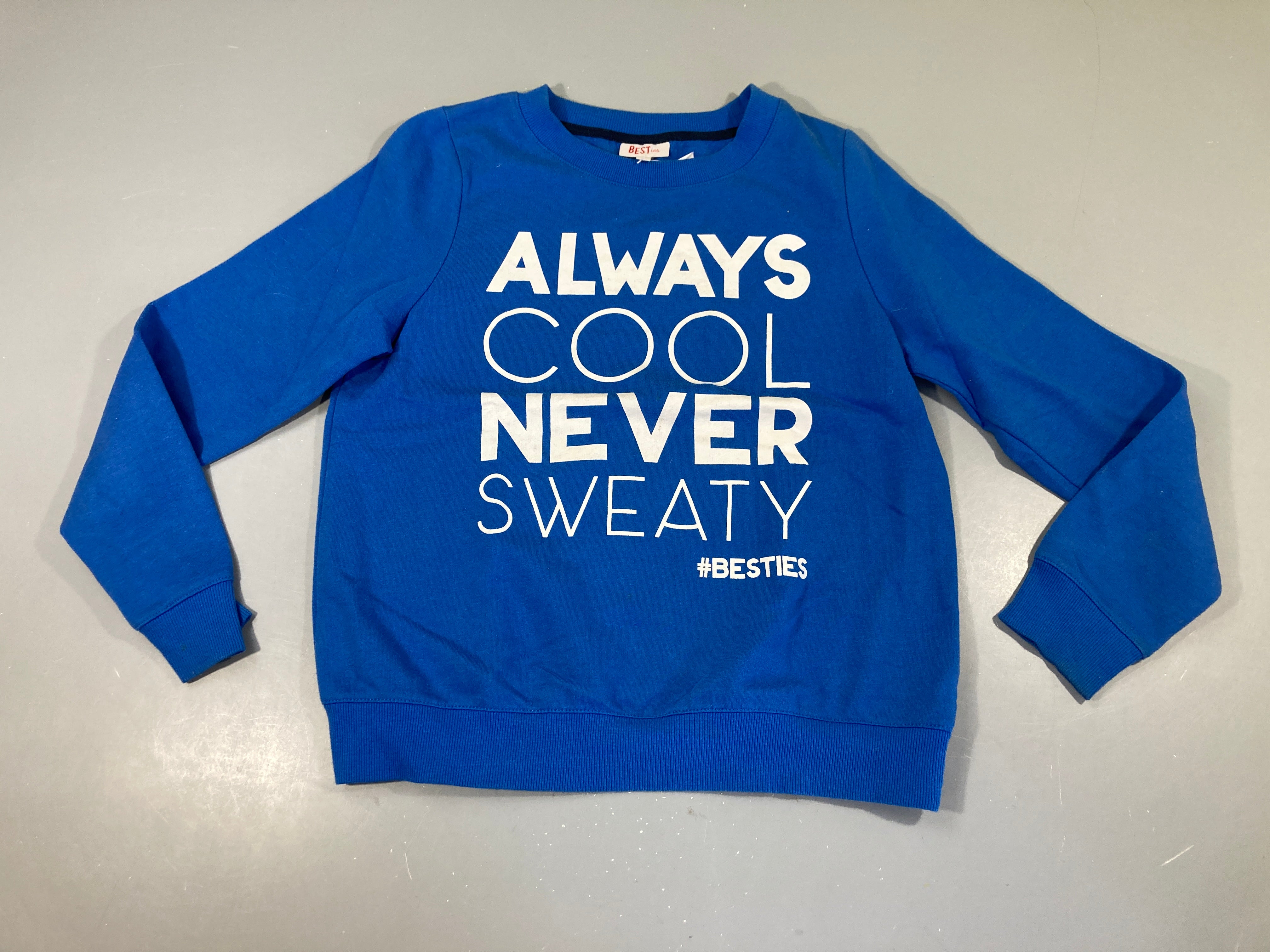 Sweat bleu Cool, bas des manches à relaver