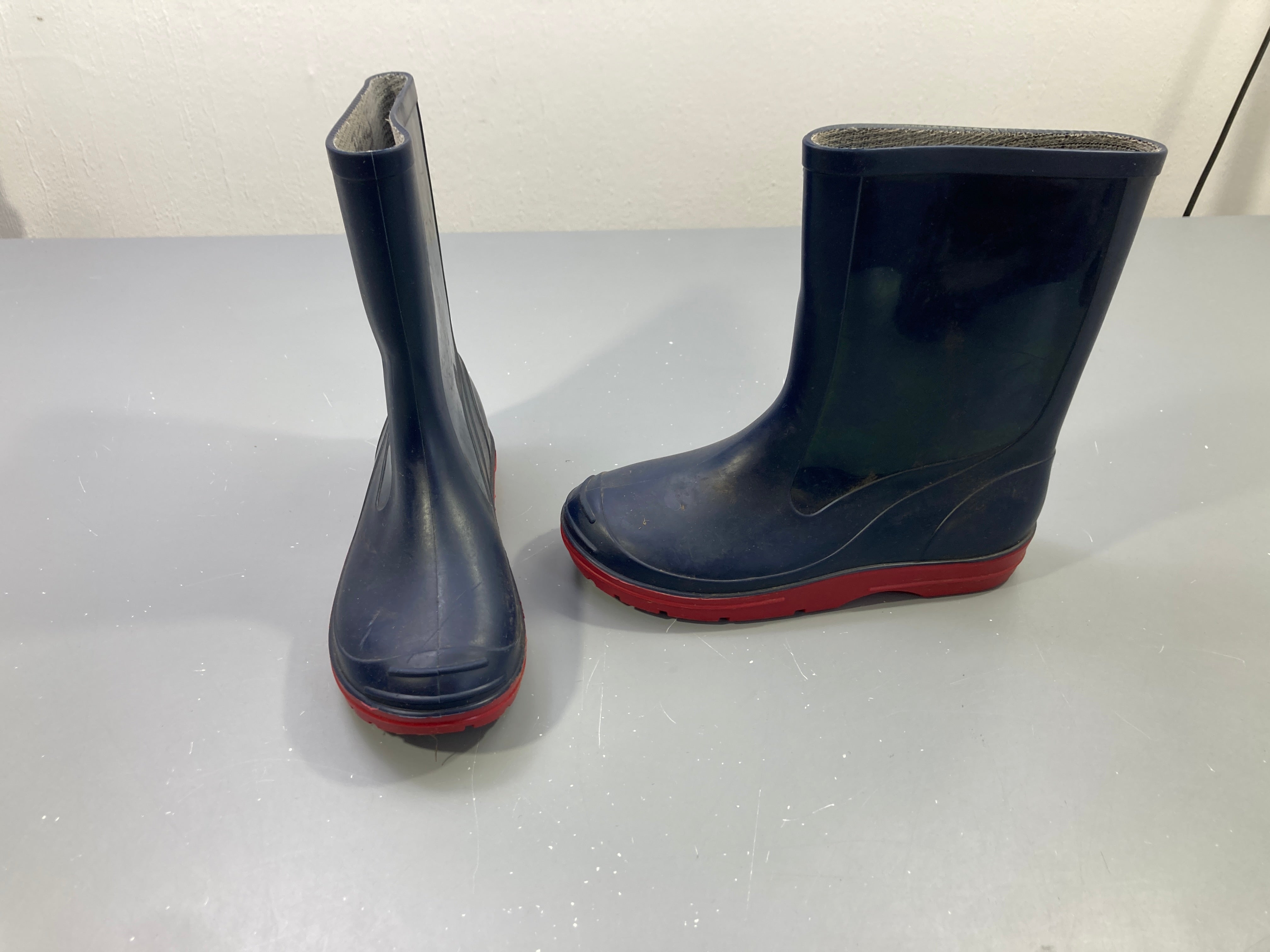 Bottes de pluie bleu marine semelle rouge