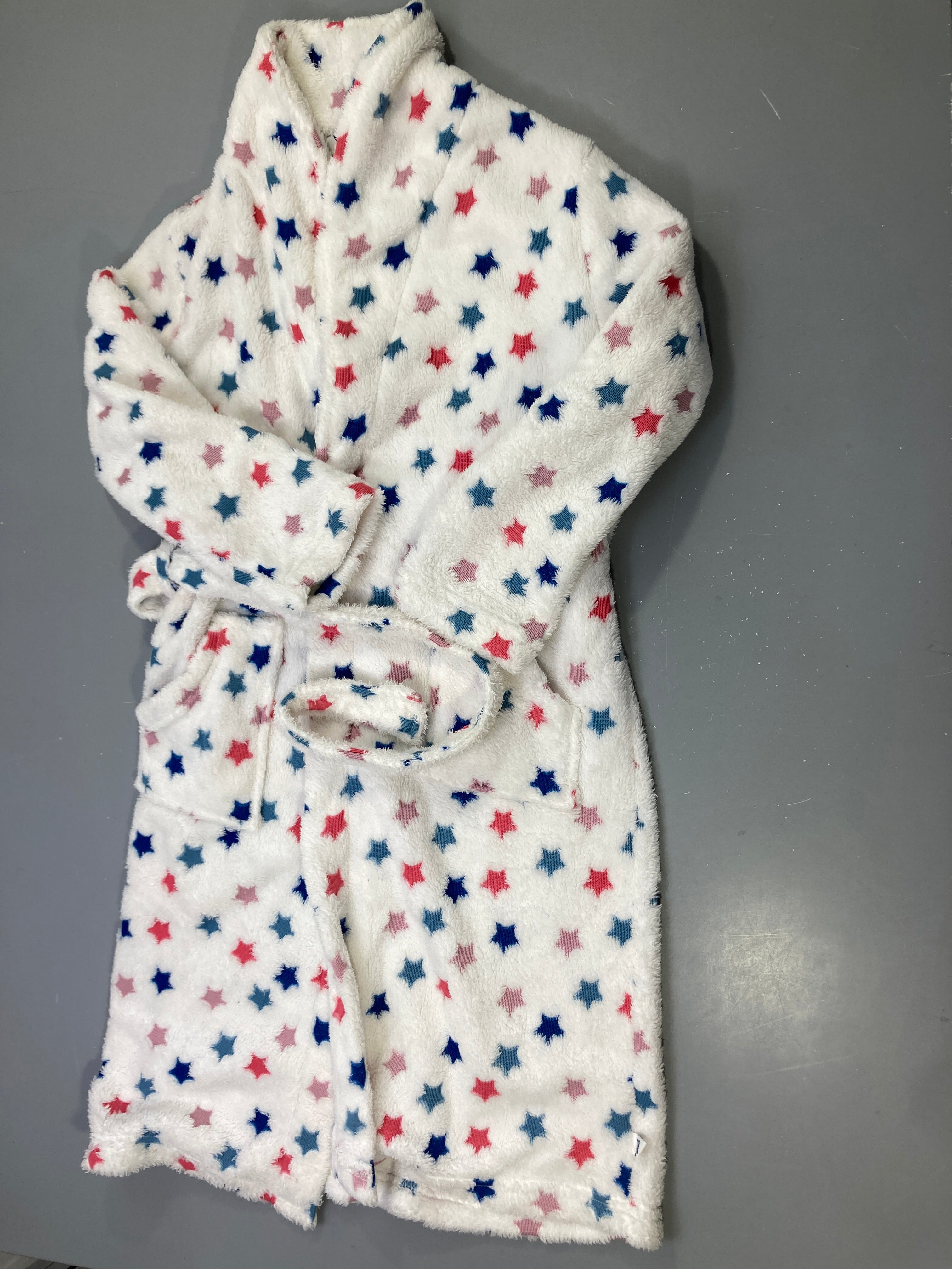 Peignoir polaire blanc étoiles rose, bleu et marine, ceinture