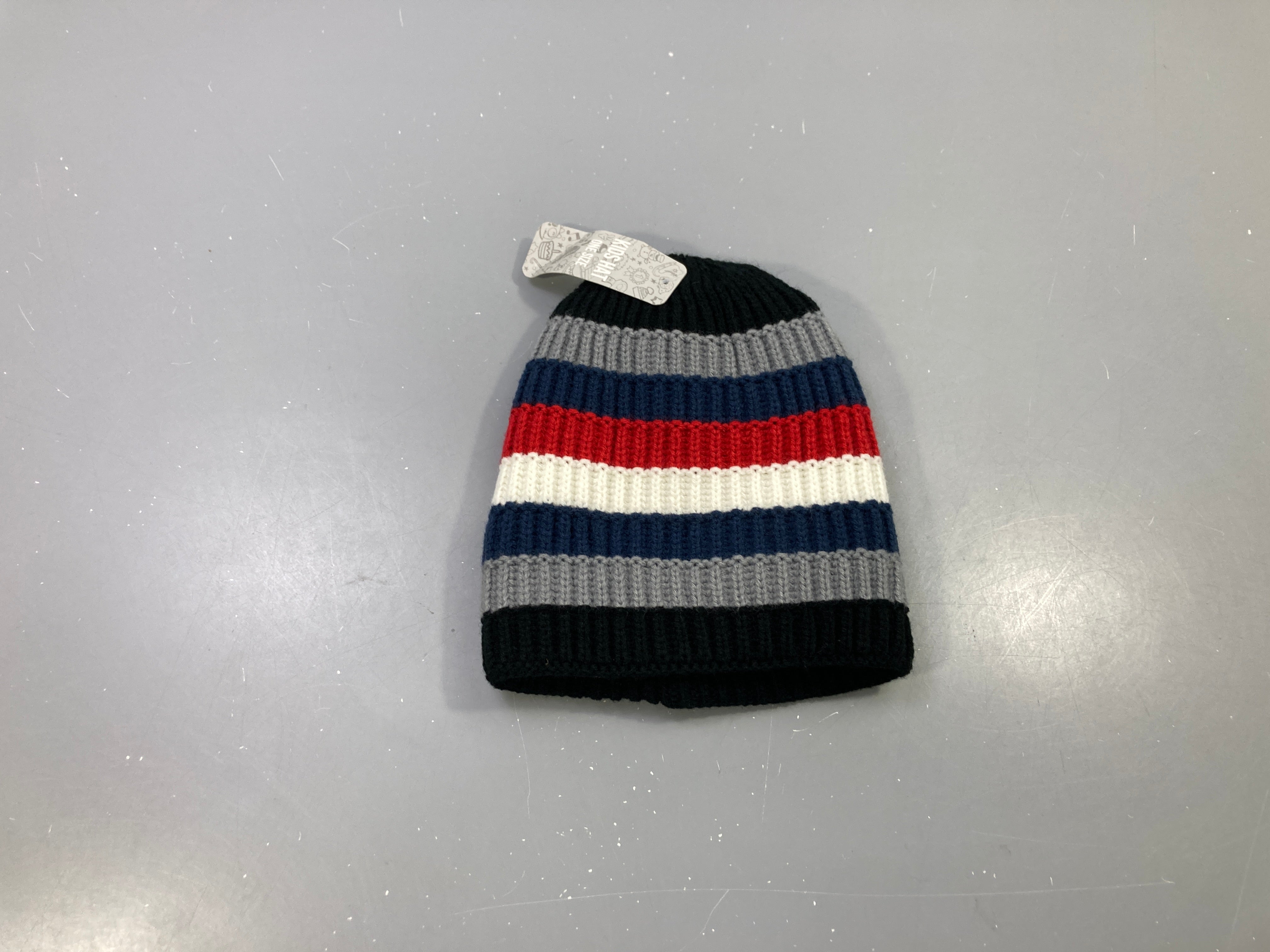 NEUF Bonnet côtelé rayé noir, gris, marine, rouge et écru