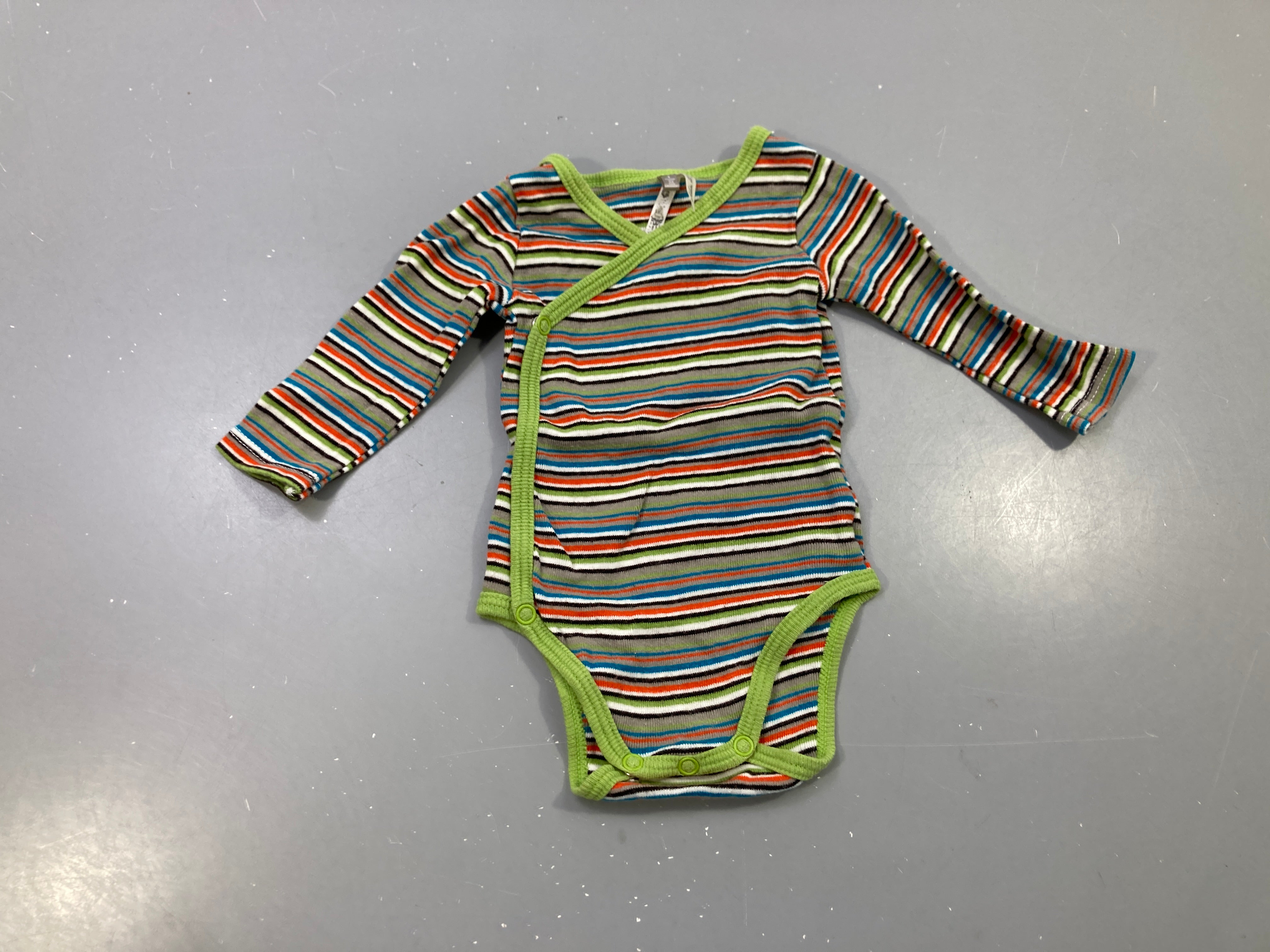 Body m.l kaki rayé couleur