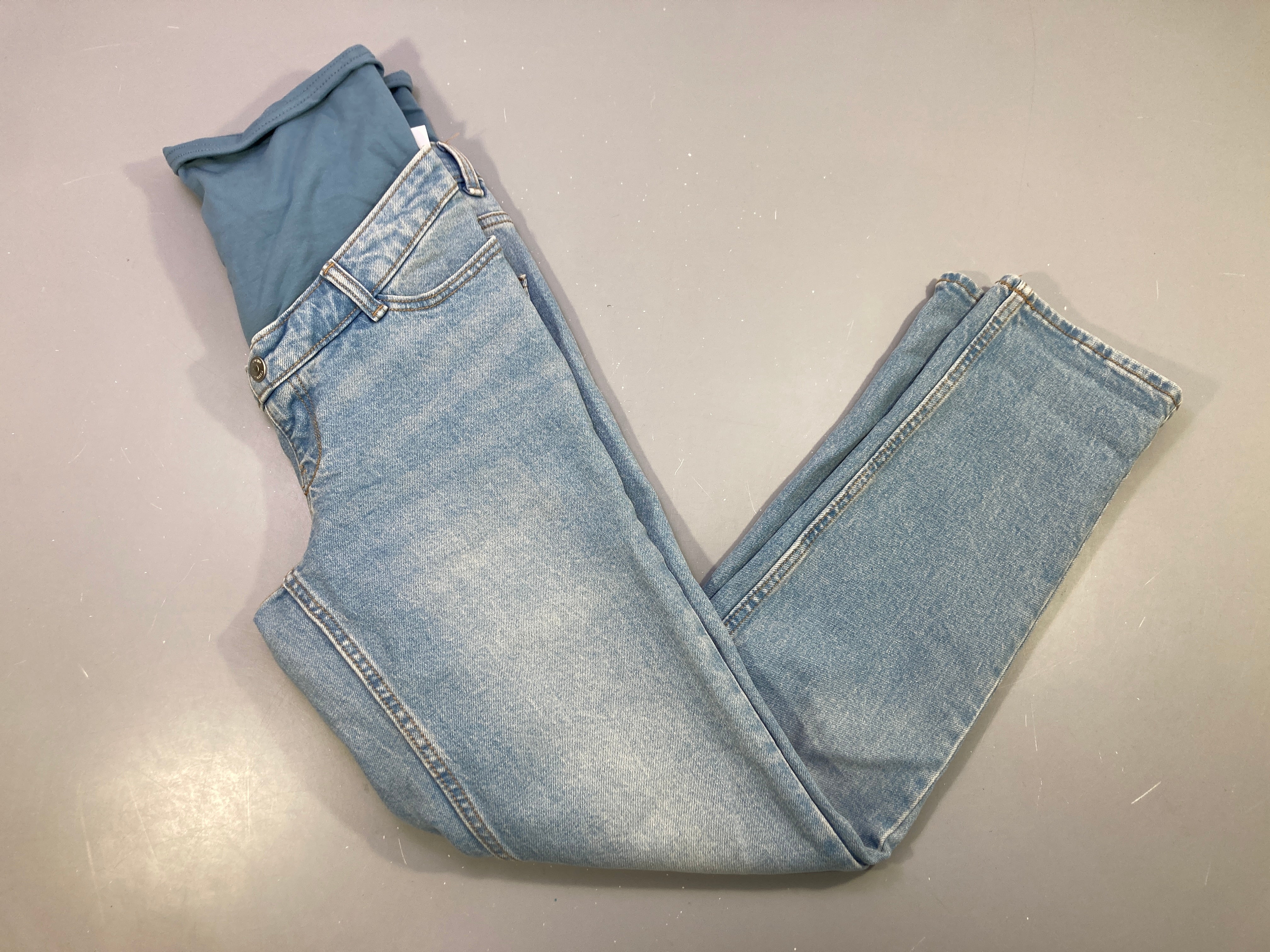 Jeans clair de grossesse
