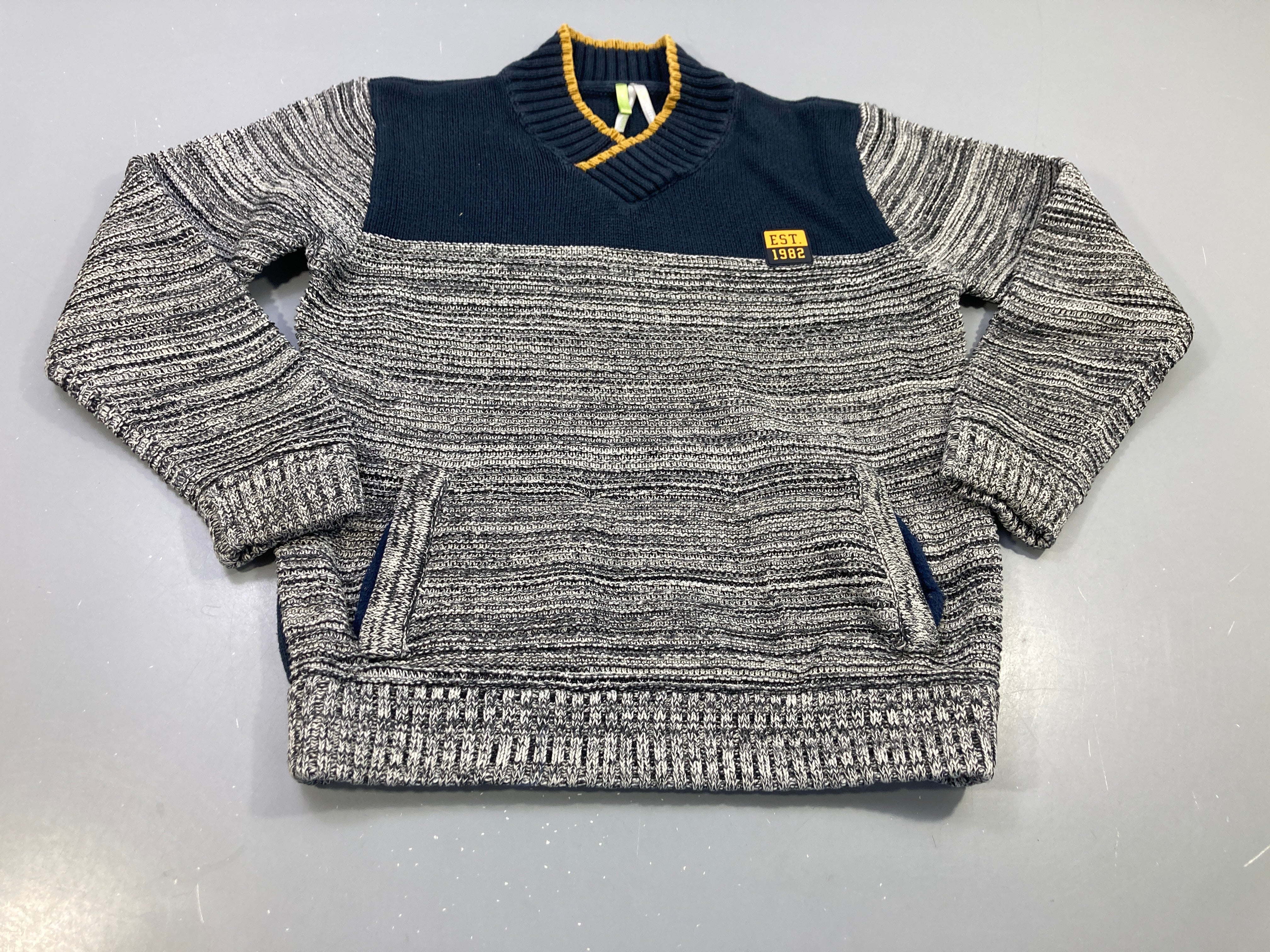 Pull bleu marine, gris chiné , col châle 
