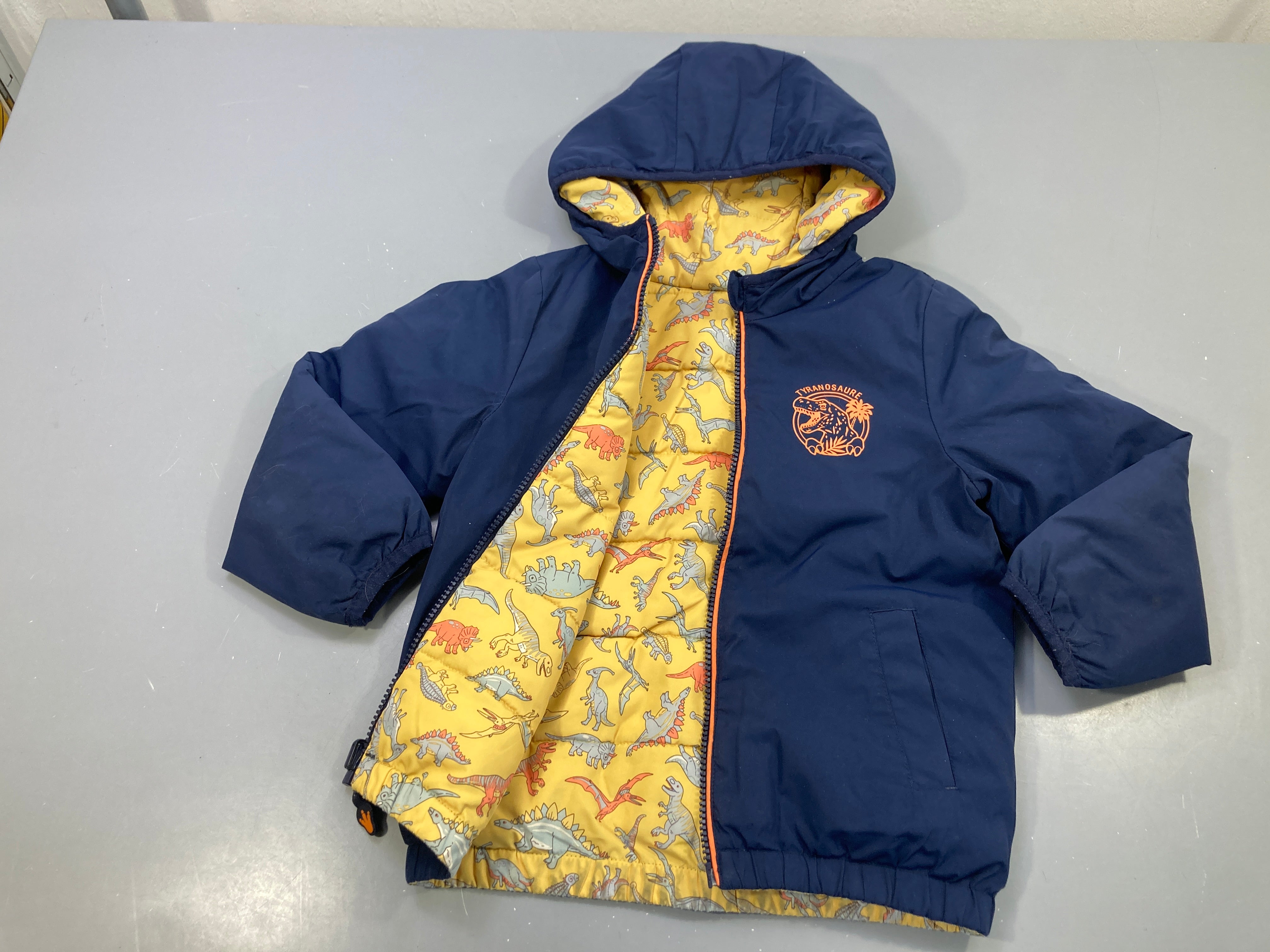 Veste zippée à capuche réversible bleu marine, orange 