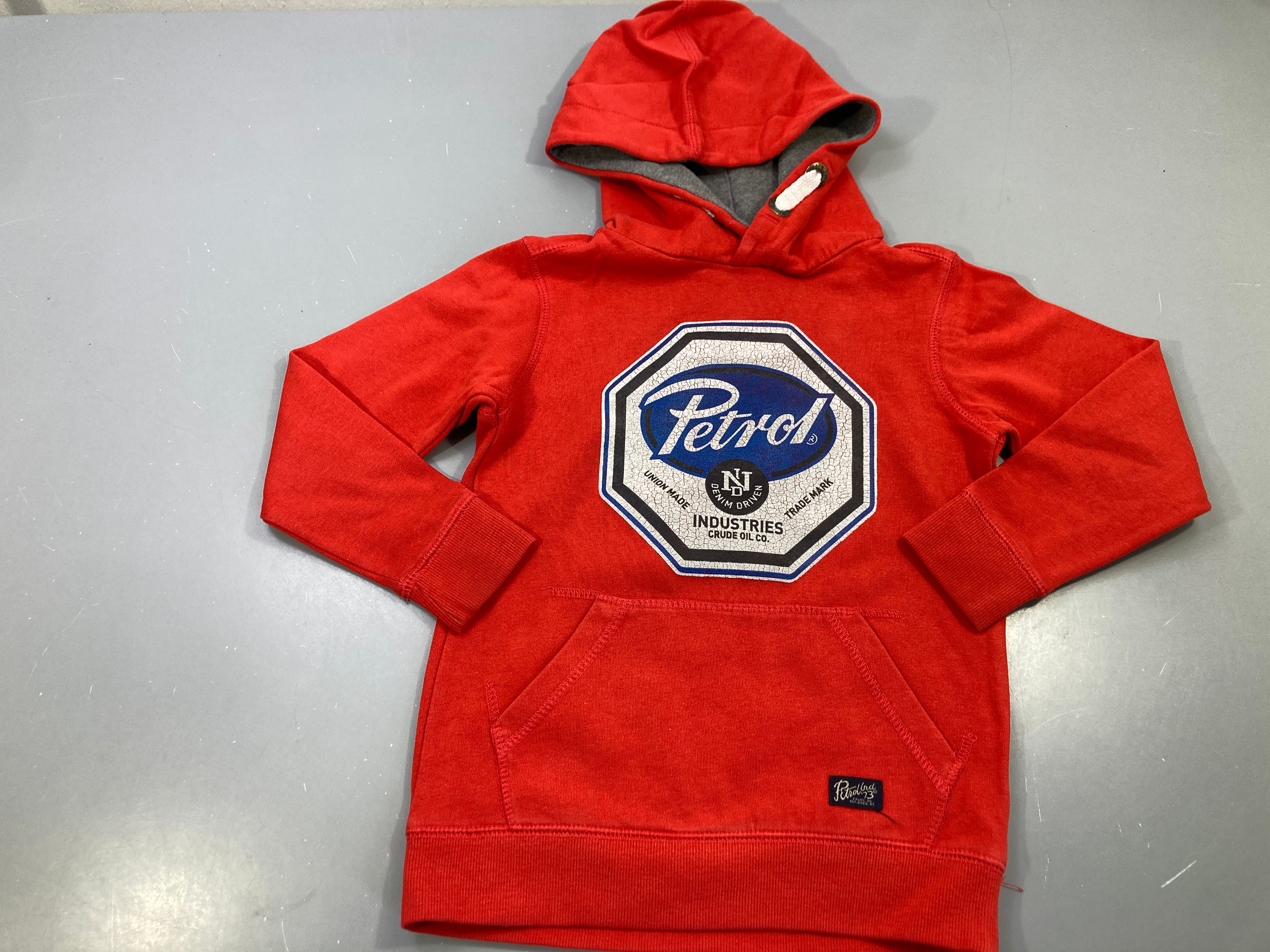 Sweat à capuche rouge flocage 