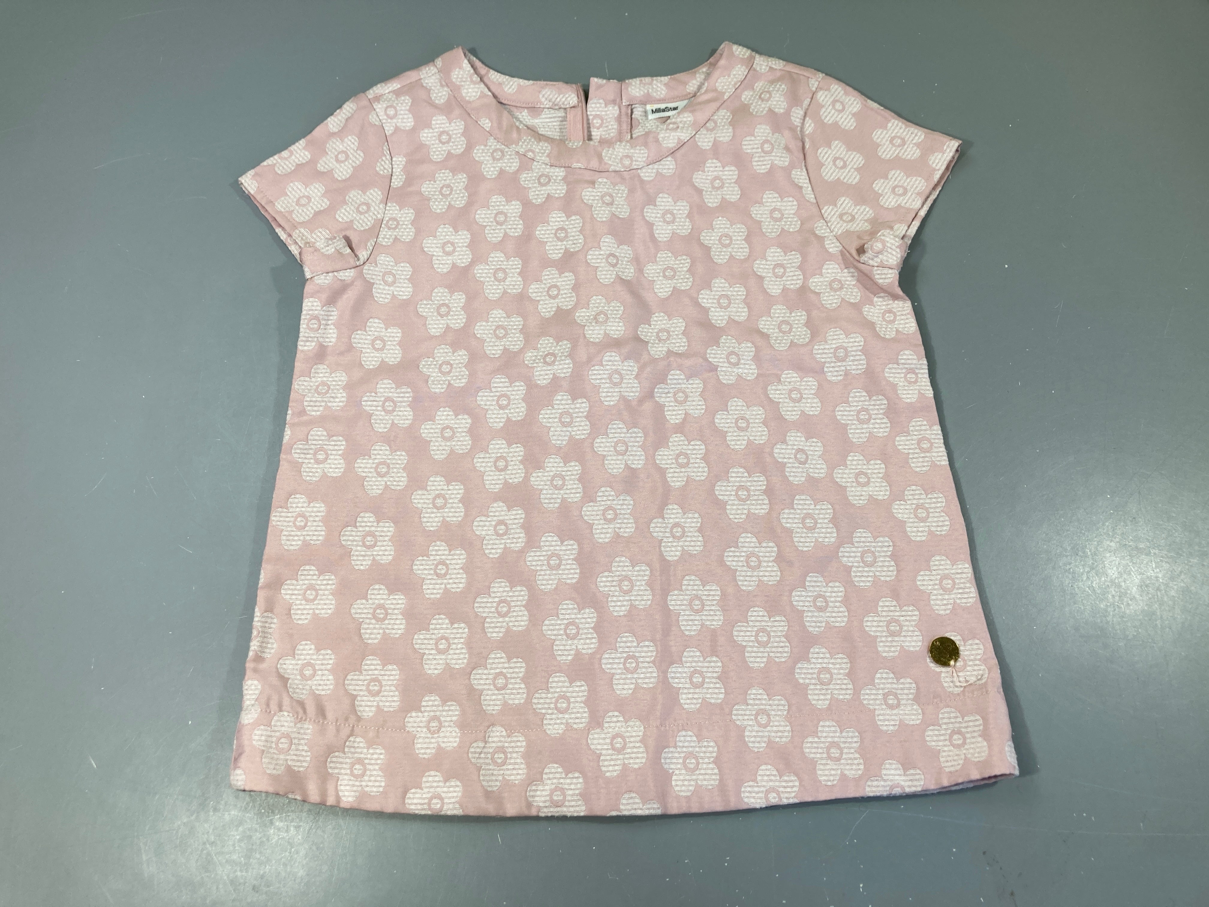 Blouse m.c rose à fleurs blanches
