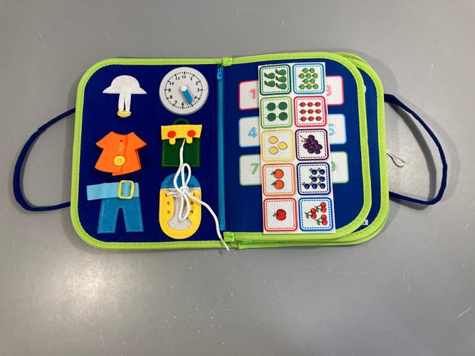 NEUF Pochette sensoriel Montessori à activités multiples, en feutrine bleue, Golmund, +3a, moins cher chez Petit Kiwi