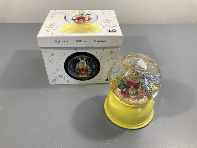 Veilleuse/boule à neige lumineuse et musicale petit lapin, moins cher chez Petit Kiwi