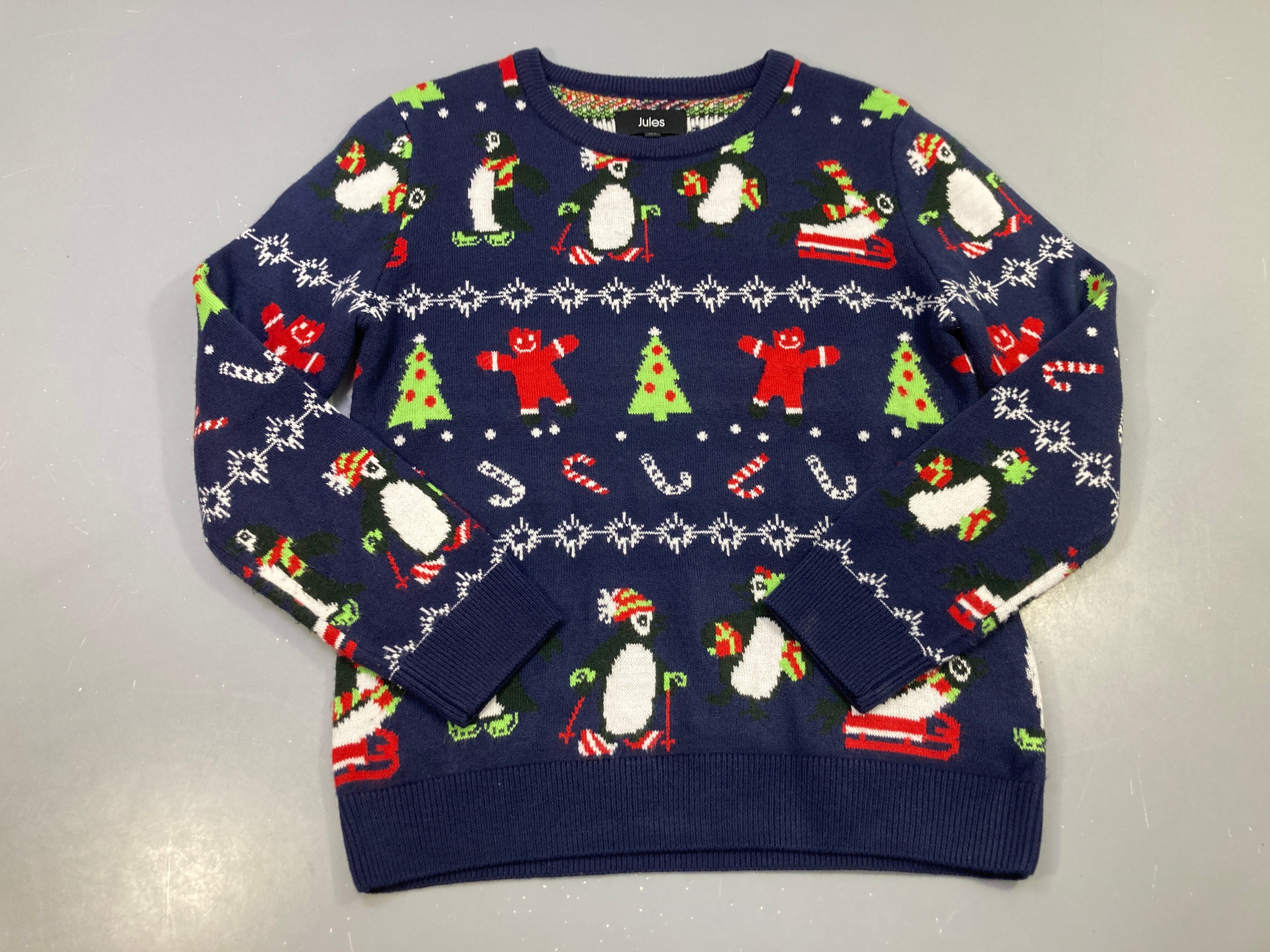 Pull bleu marine jacquard Noël, pingouins sapins bonhommes, Jules