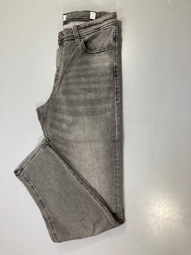 Jean gris anthracite délavé Regular Clark, moins cher chez Petit Kiwi