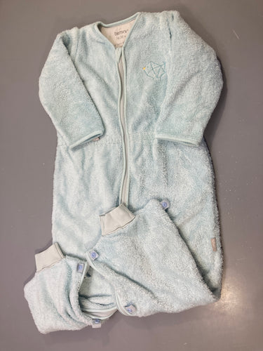 Sac de couchage peluche bleu clair, moins cher chez Petit Kiwi