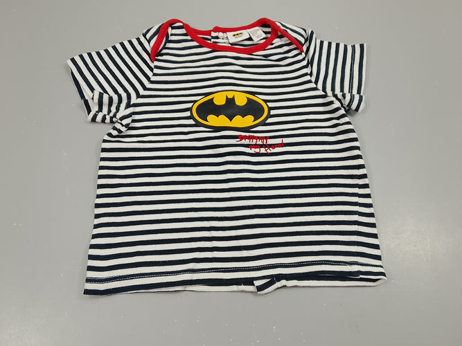 T-shirt m.c blanc rayé bleu marine, motifs Batman. Fermeture par pression à l'arrière, moins cher chez Petit Kiwi
