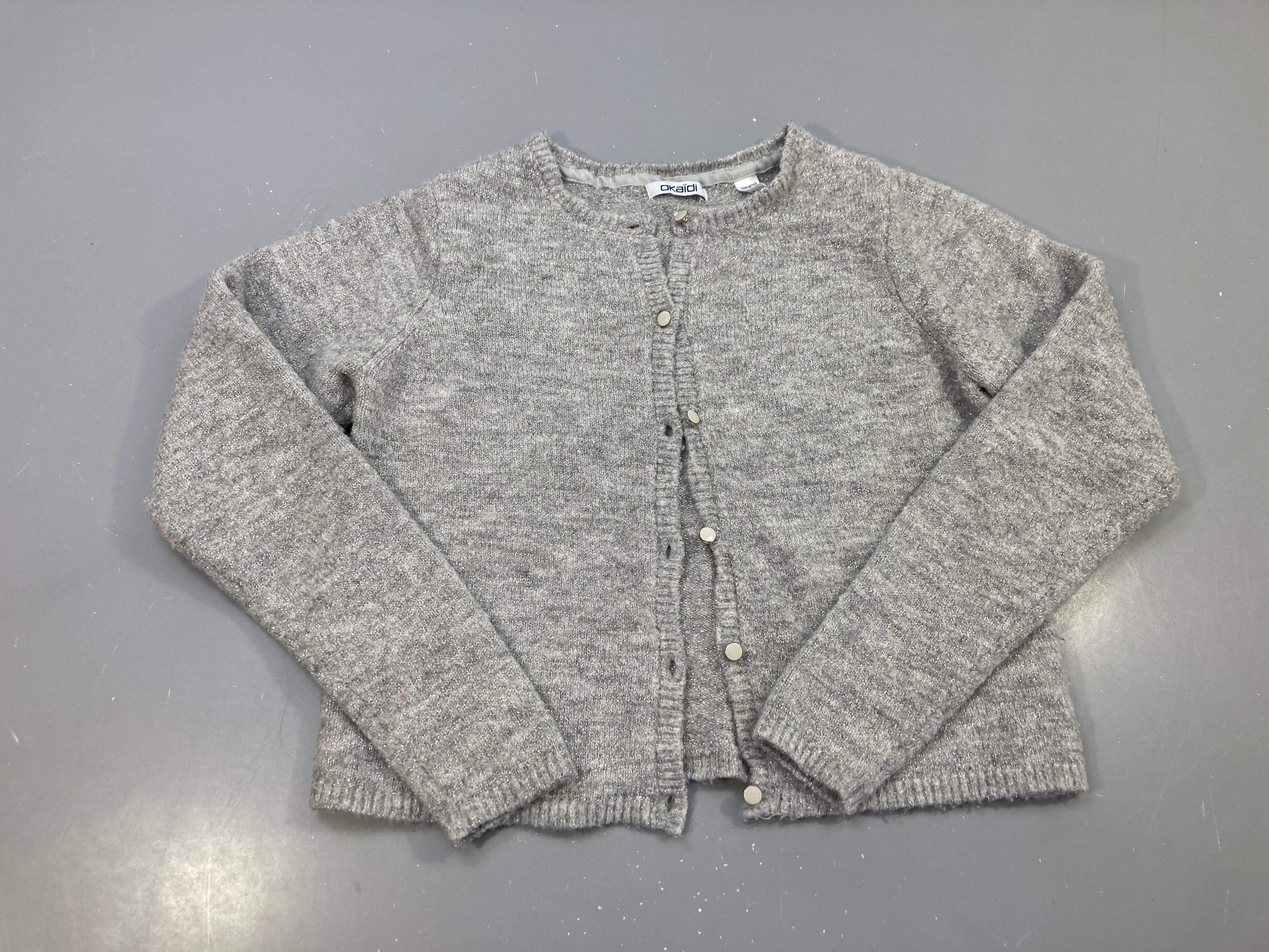 Gilet gris fil métalisé argenté Légèrement bouloché