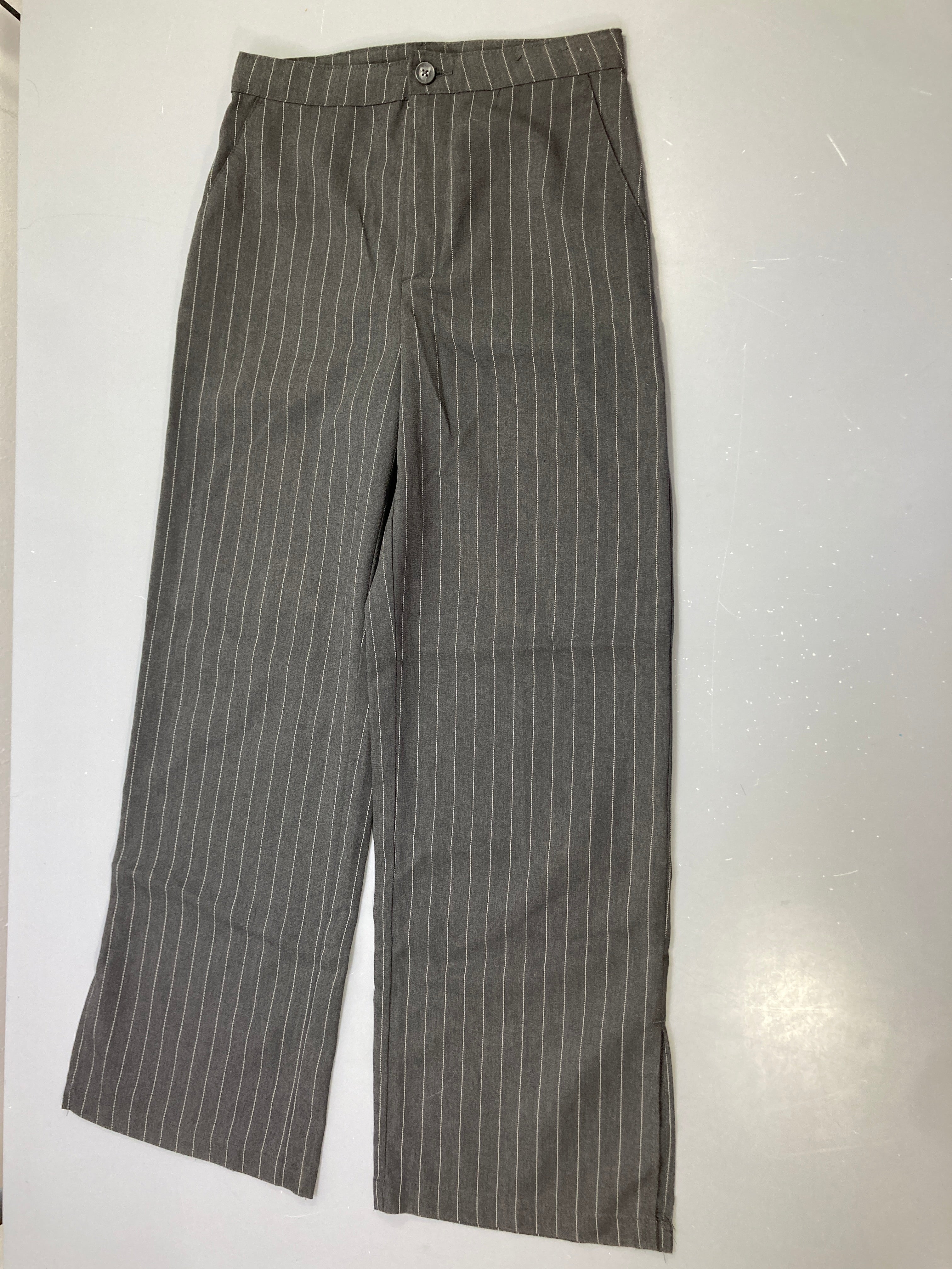 Pantalon chino gris ligné fin