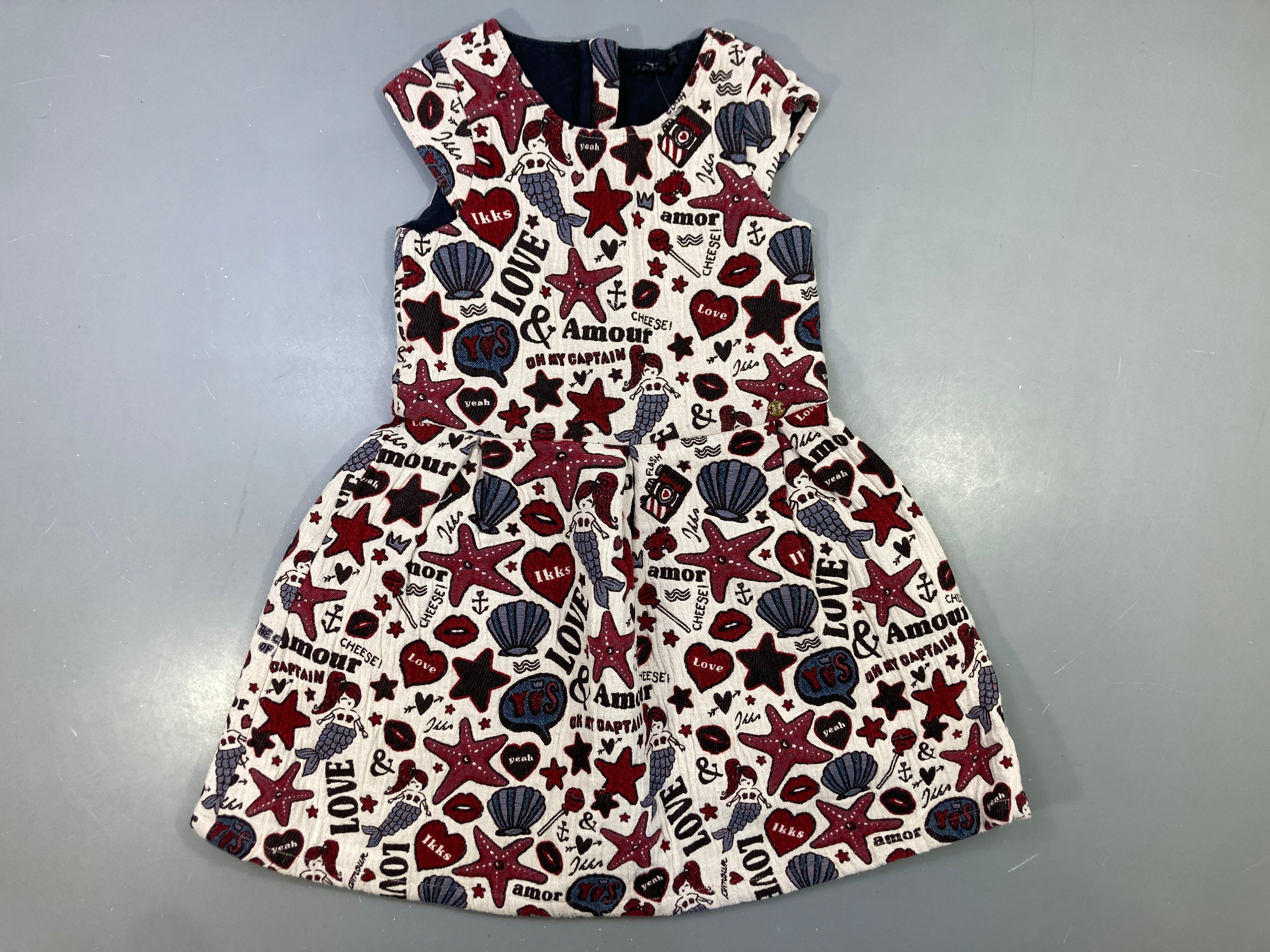 Robe s.m épaisse blanche écriture Love