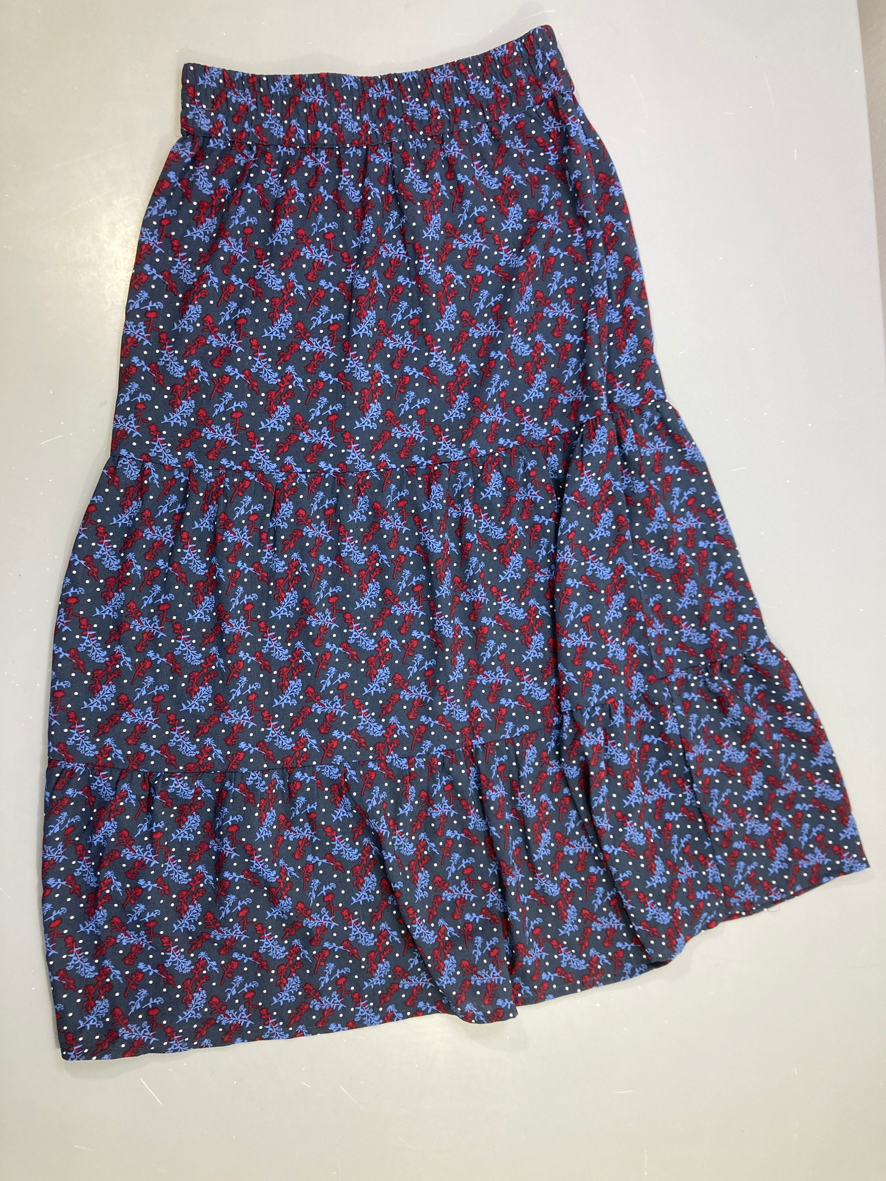 Jupe 3/4 bleu foncé  motifs bleu rouge foncé