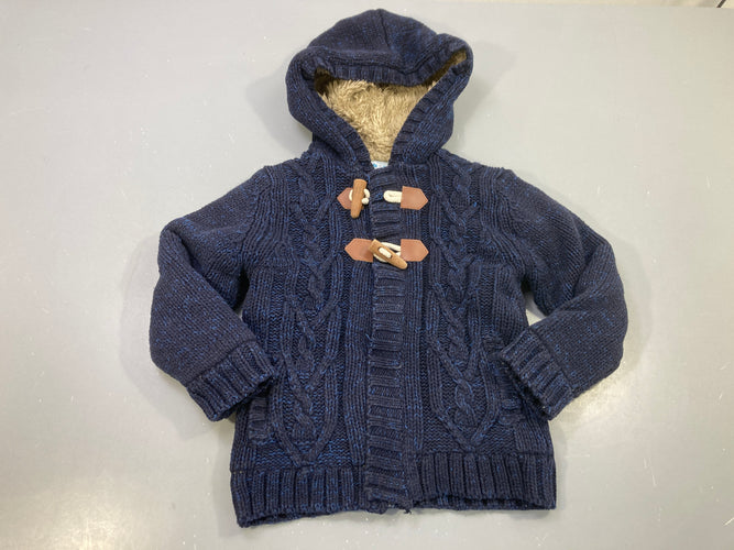 Gilet zippé à capuche bleu marine chiné, tressé . 2boutons en bois,intérieur peluche, moins cher chez Petit Kiwi