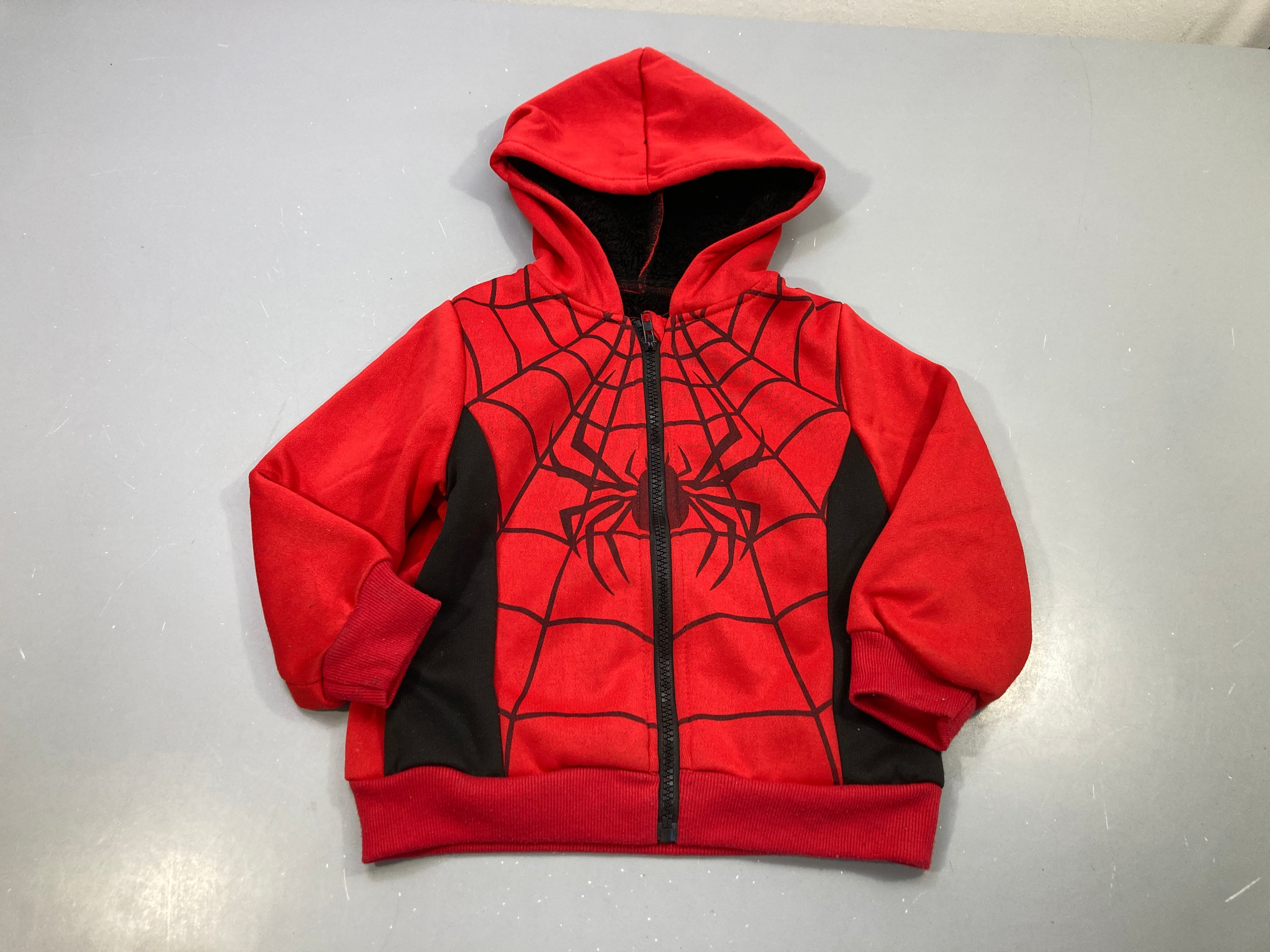 Sweat zippé à capuche rouge et noir Spiderman , intérieur peluche