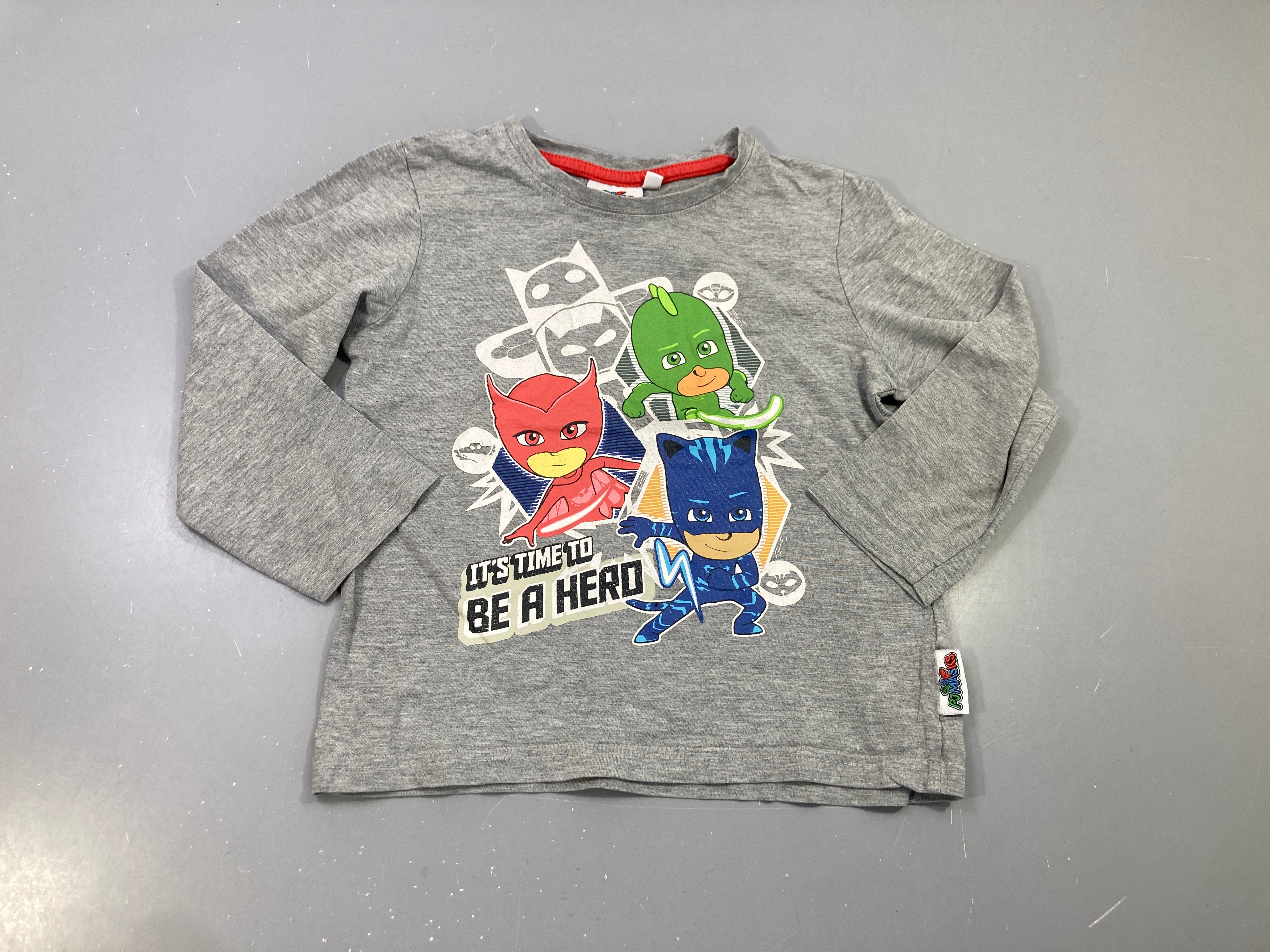 T-shirt m.l gris flammé,Pyjamasques. Légèrement délavé/boulché