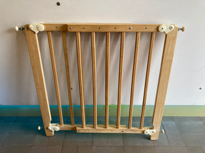 Barrière de sécurité en bois réglable, Indowoods - 71,5cm à 109,5cm, moins cher chez Petit Kiwi