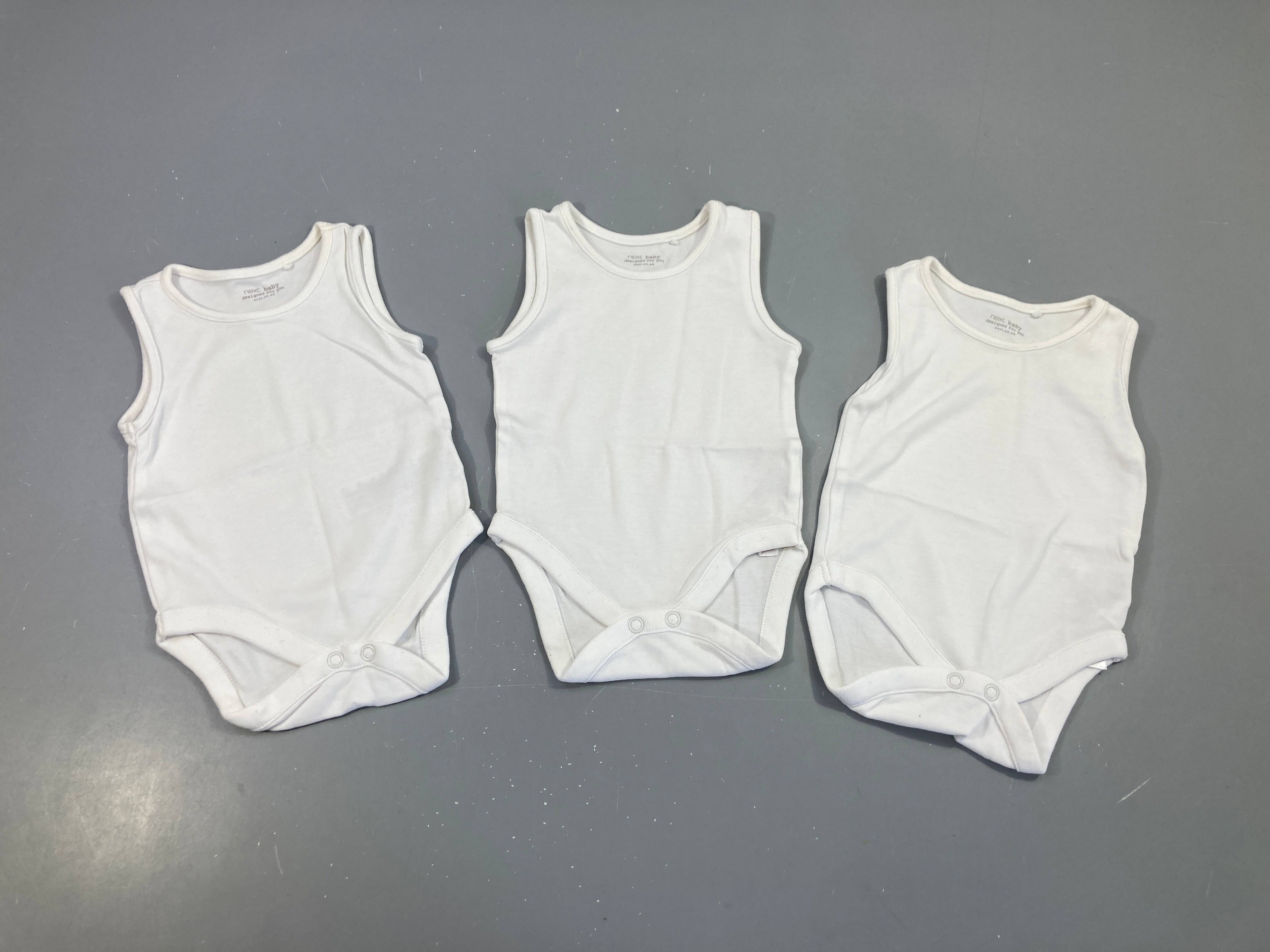 Lot de 3 bodies s.m blanc