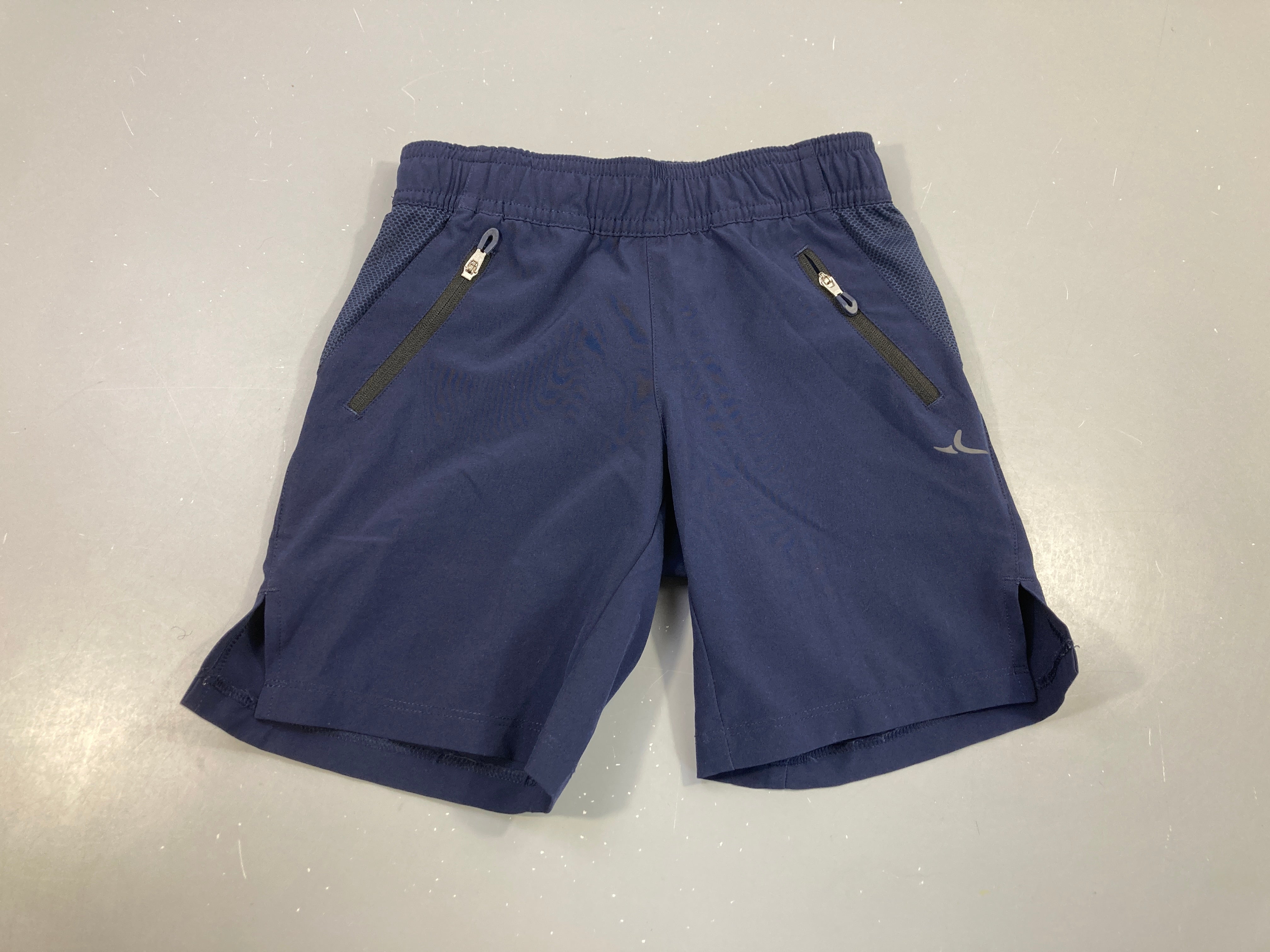Short de sport bleu marine