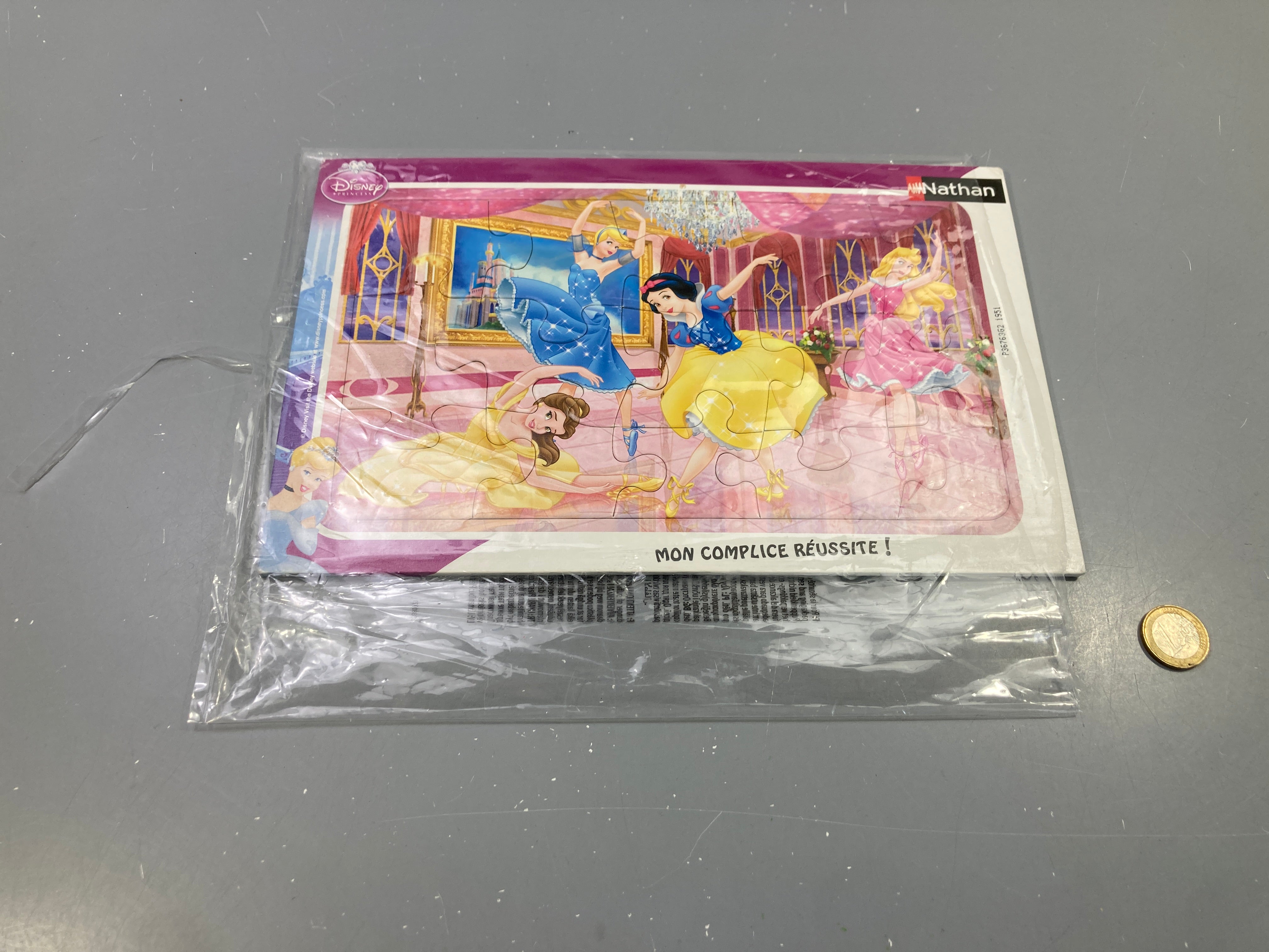 Puzzle cadre Disney Princesses danseuses - complet