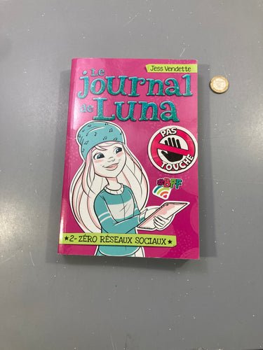 Livre" le journal de Luna" 2, moins cher chez Petit Kiwi