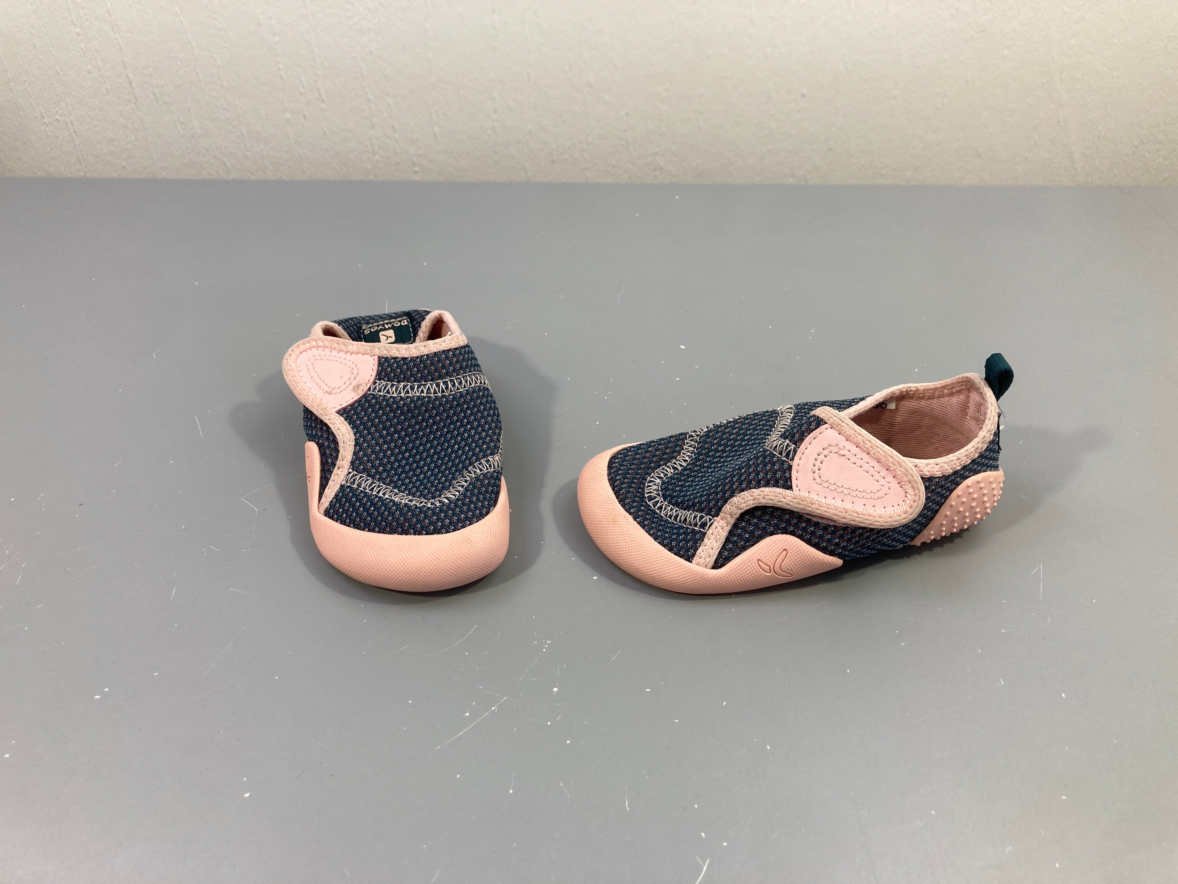 Chaussons de gym rose/gris, 25