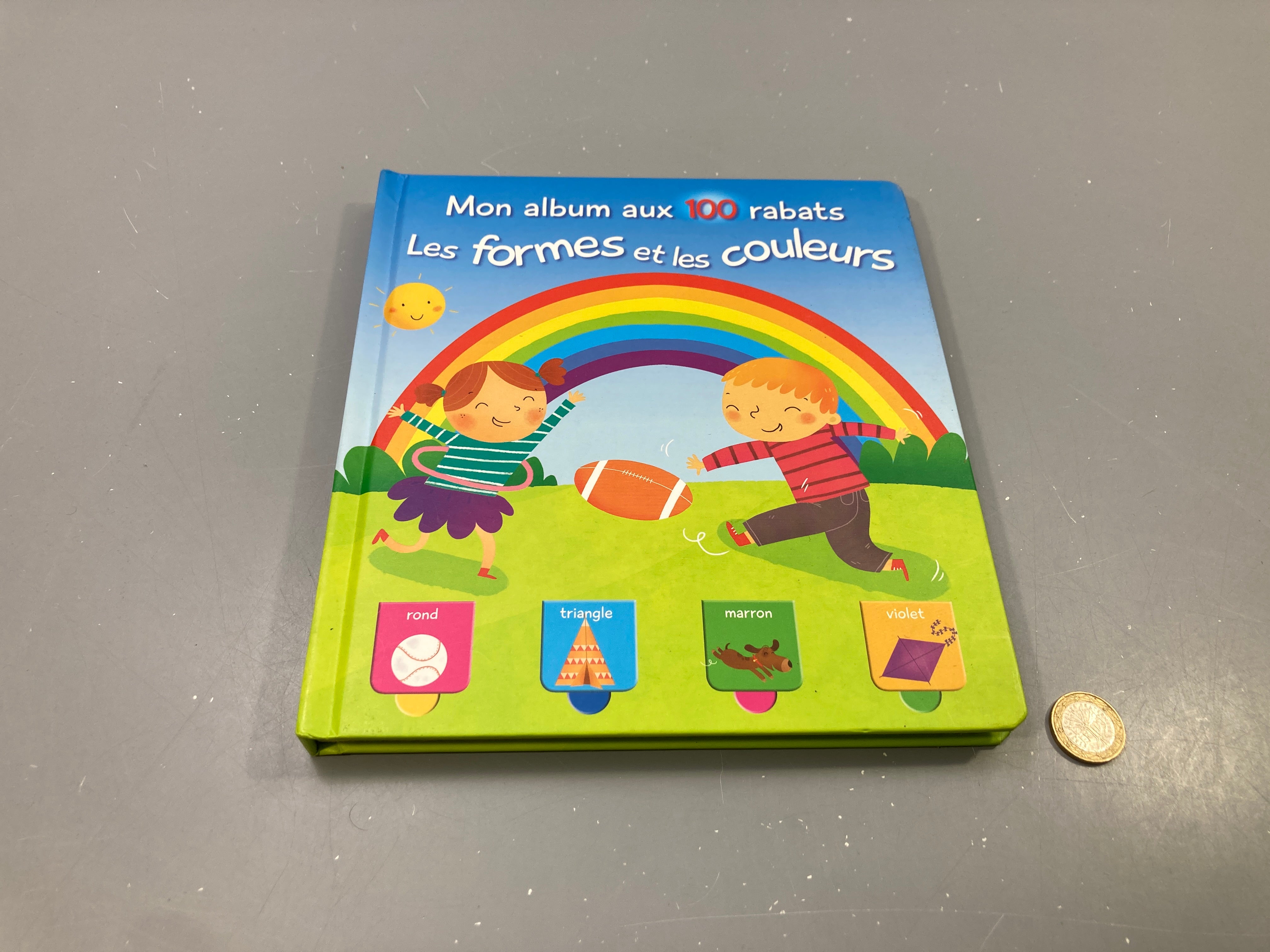 Mon album aux 100 rabats, Les formes et les couleurs