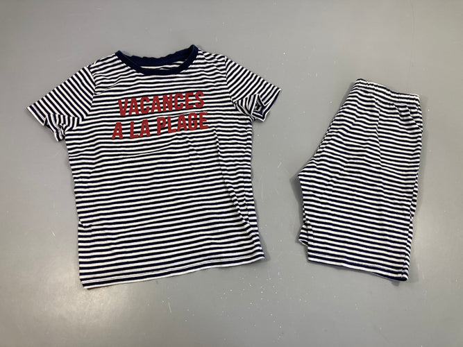 Pyjashort 2pcs jersey blanc rayé bleu foncé A la plage, moins cher chez Petit Kiwi