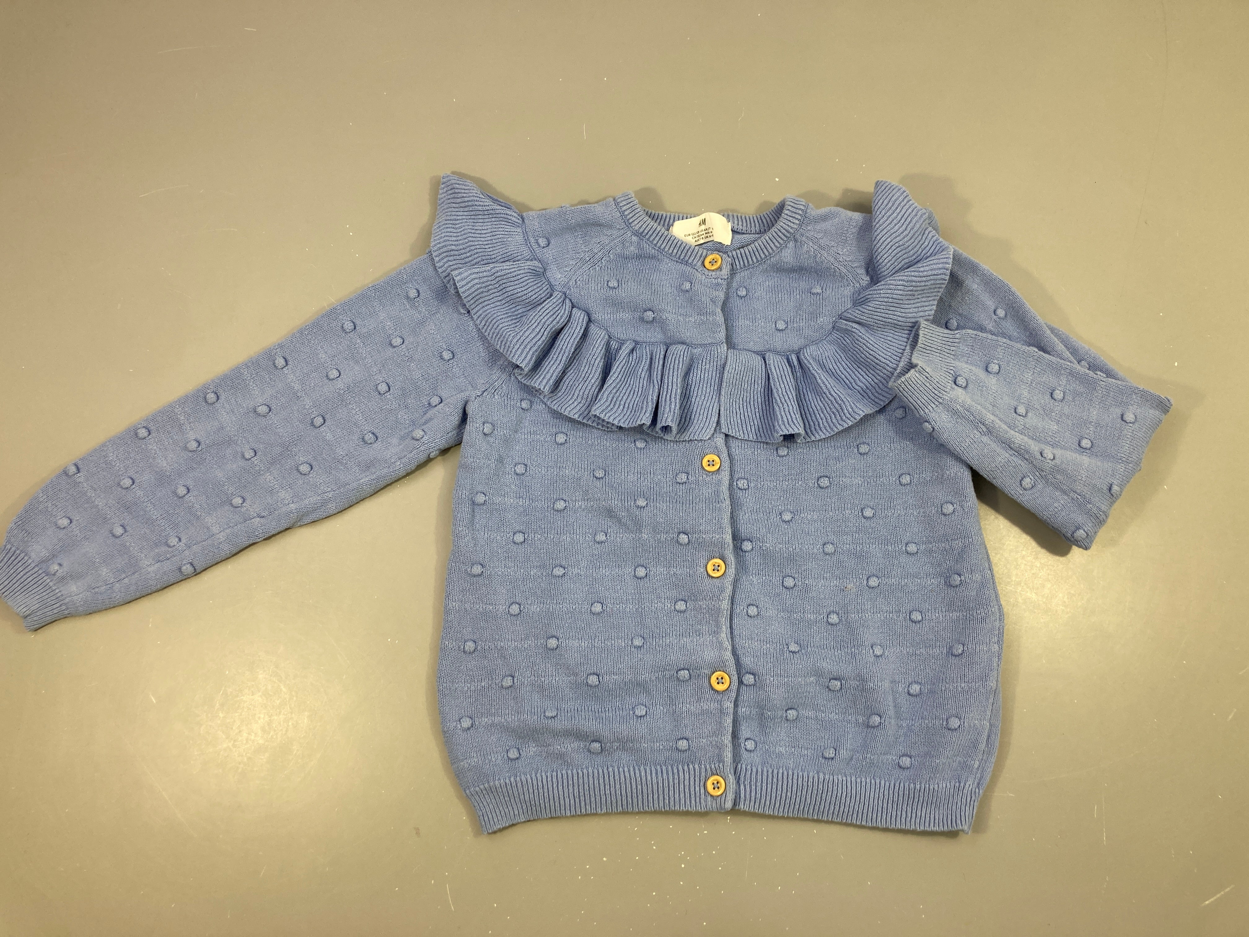 Gilet bleu volants plumetis