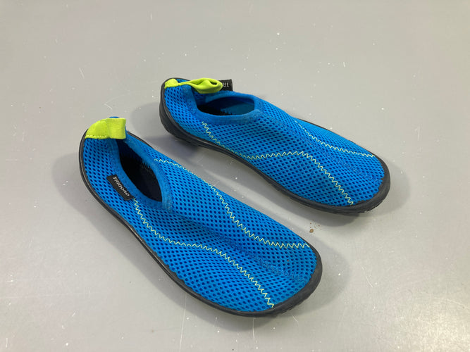 Chaussures d'eau bleu, moins cher chez Petit Kiwi