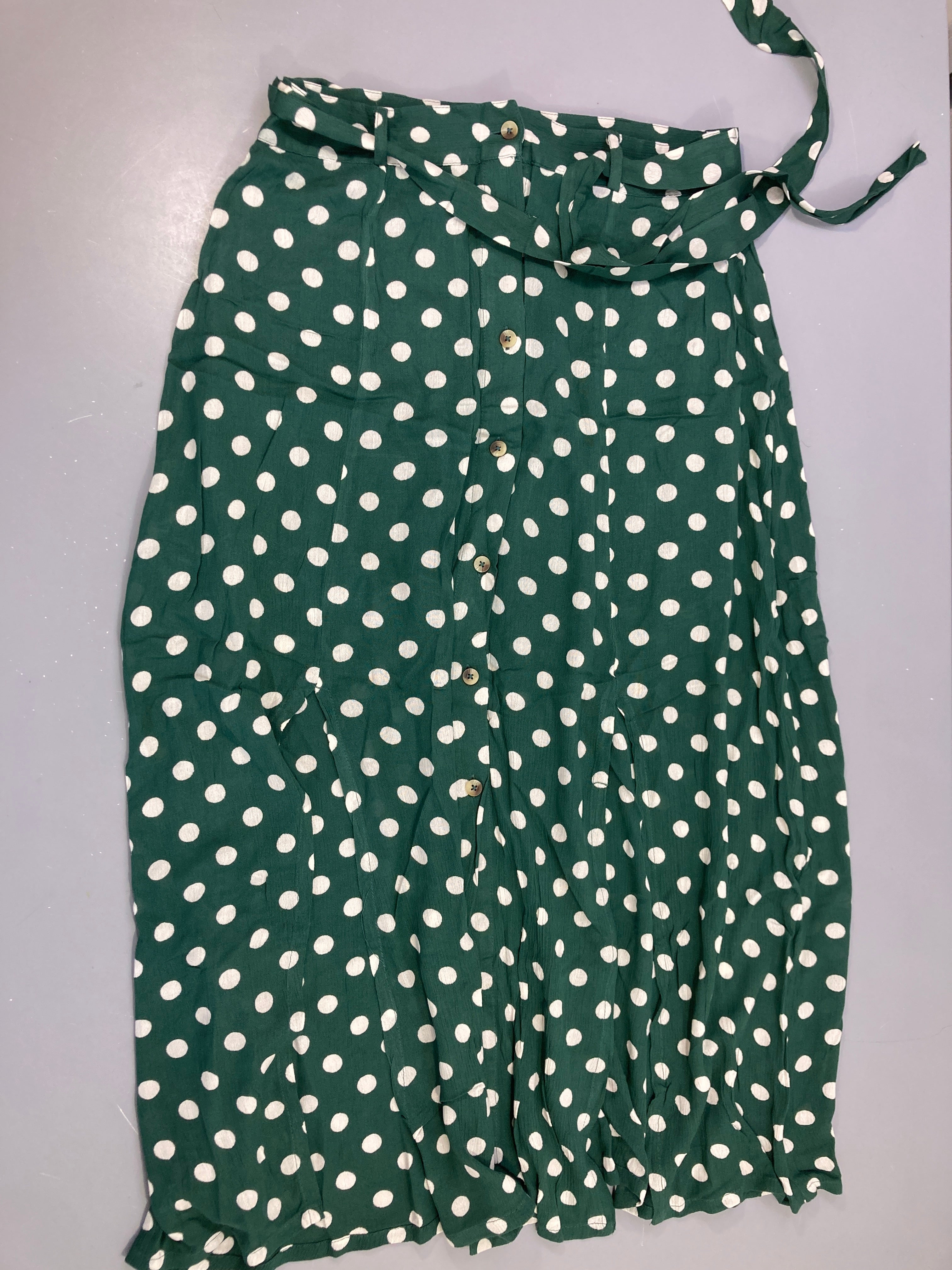Jupe longue verte pois blancs avec ceinture textile 40 Etam
