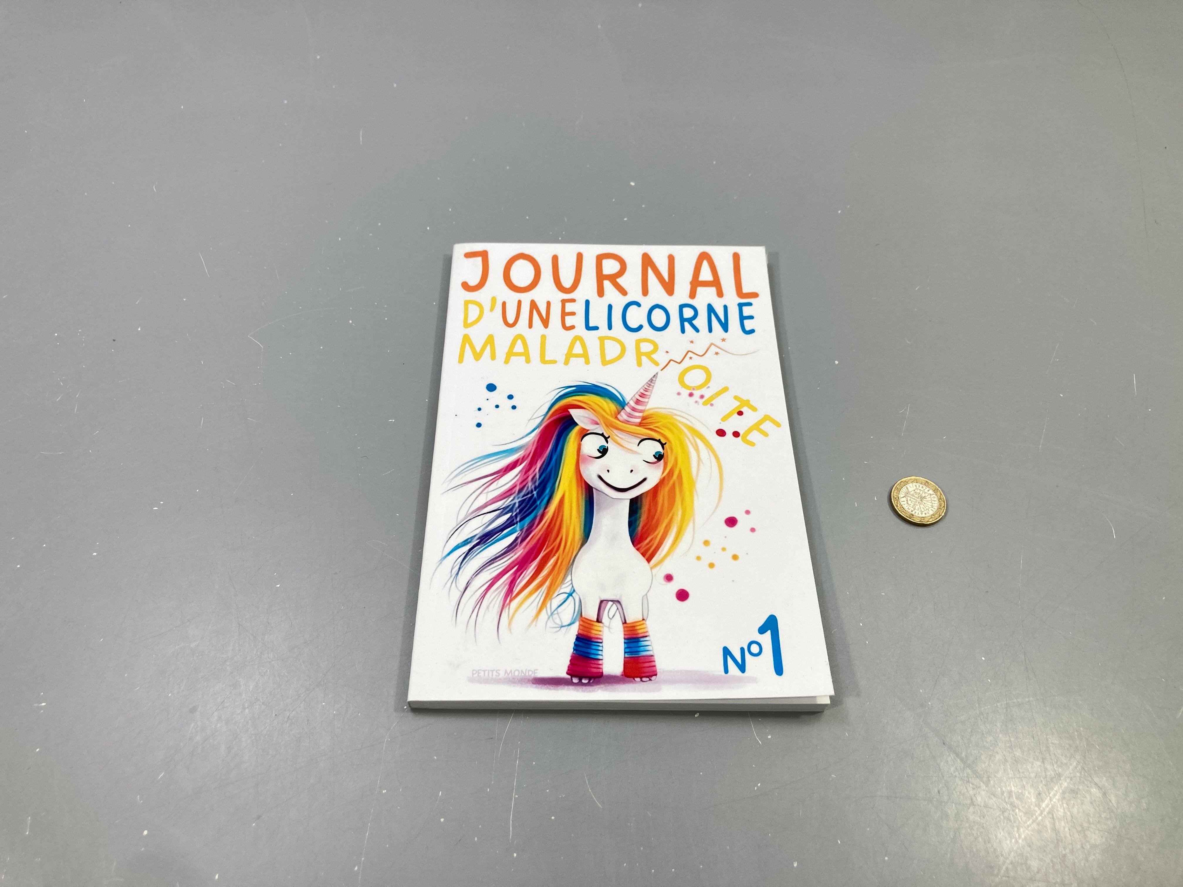 Journal d'une licorne maladroite n°1, Petits Monde, couverture souple