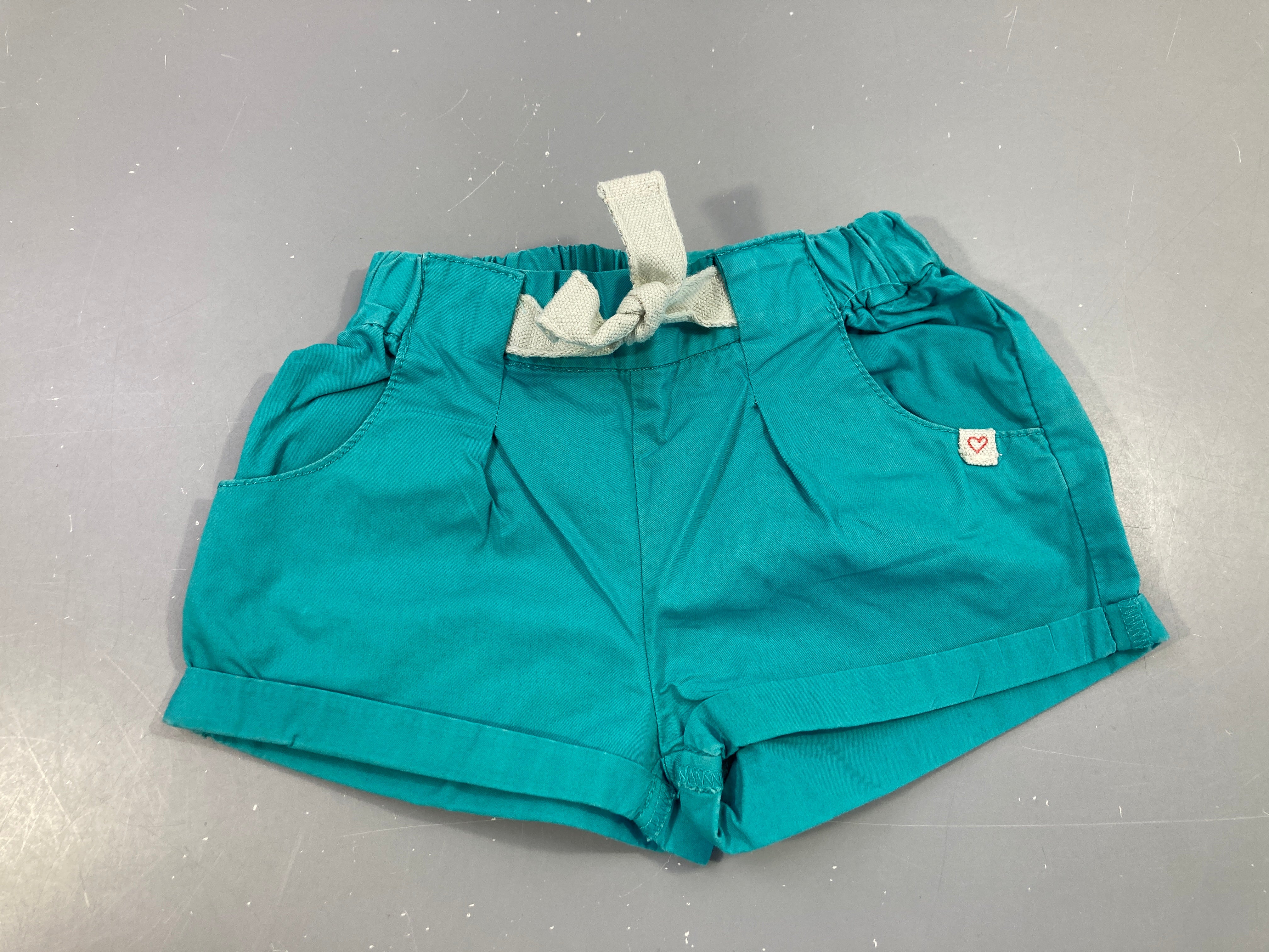 Short à revers coton turquoise taille élastique Légèrement délavé