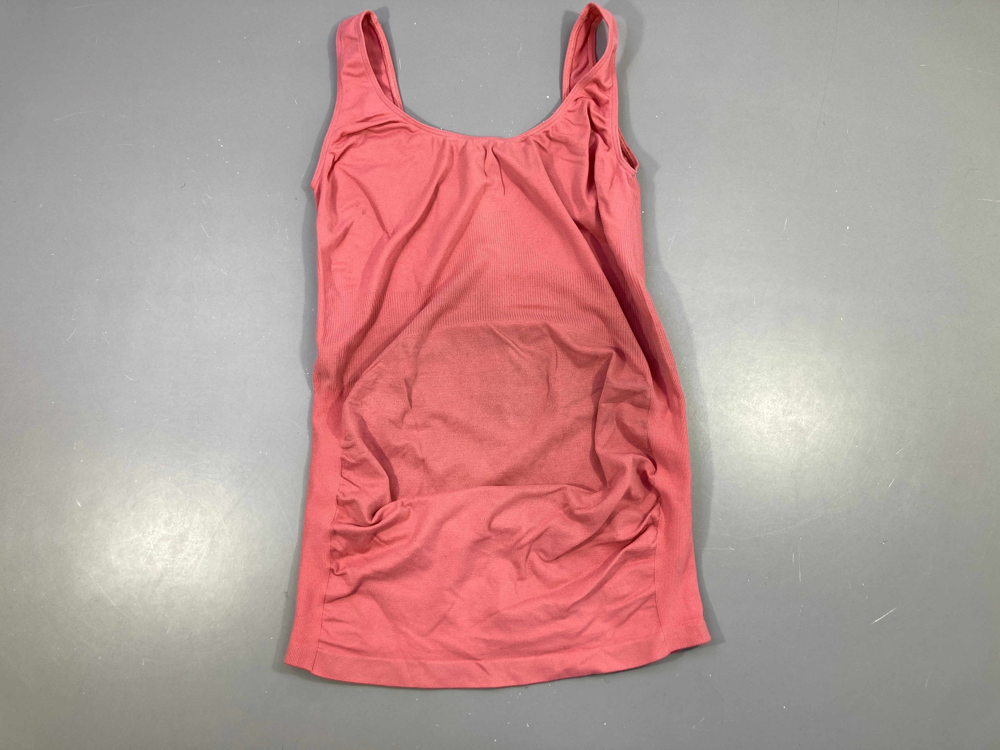 Débardeur Thank rose 94% polyamide en 5% elastaan