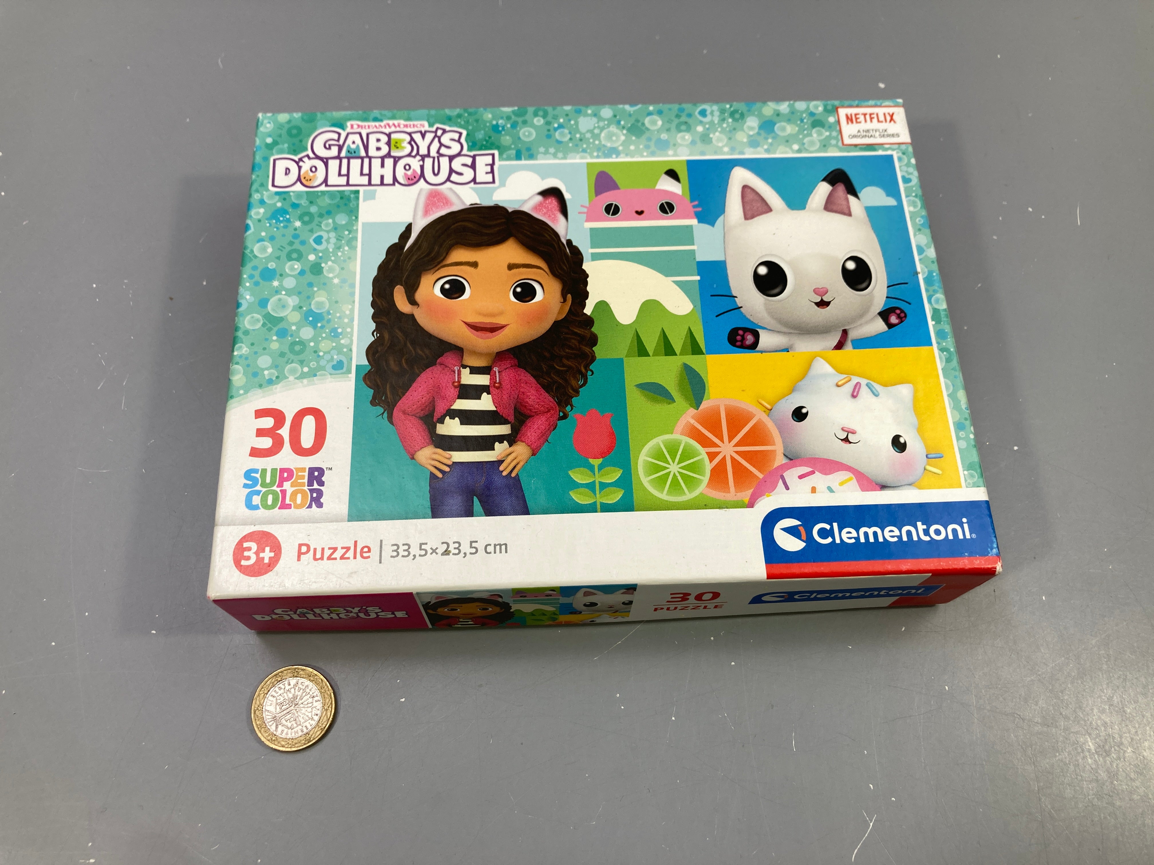 Puzzle Gabby's Dollhouse 30 pcs Super Color, en boîte