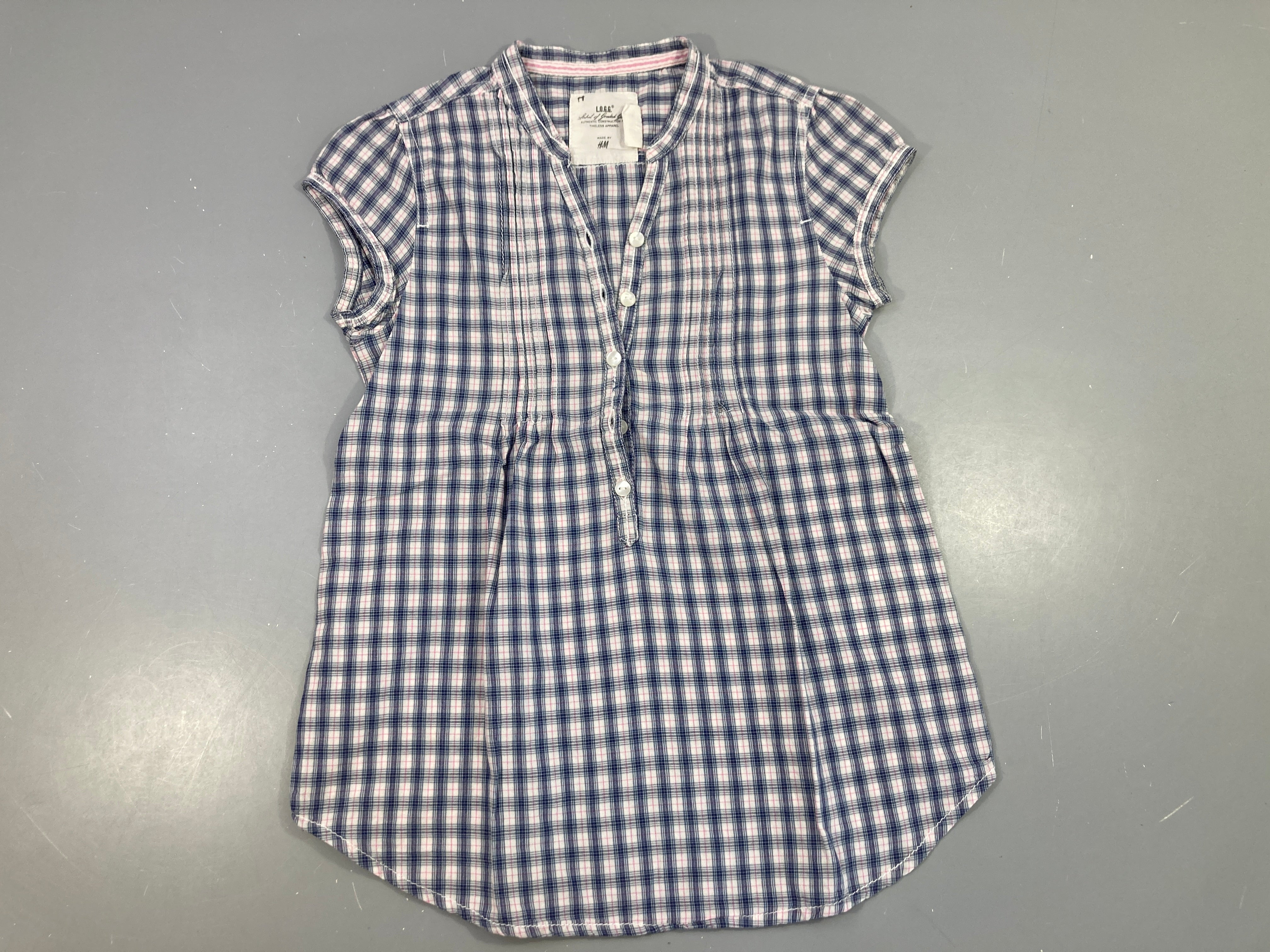 Blouse à carreaux blanc-bleu boutons