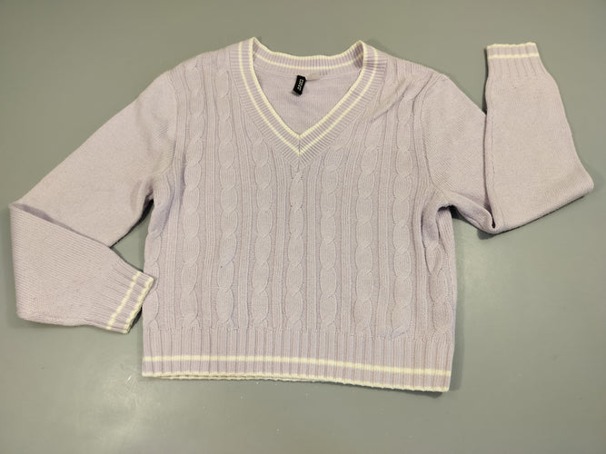 Pull mauve clair torsadé, col V. Légèrement bouloché., moins cher chez Petit Kiwi