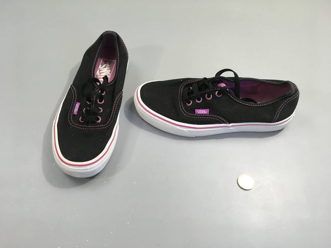 Baskets noires Vans, moins cher chez Petit Kiwi