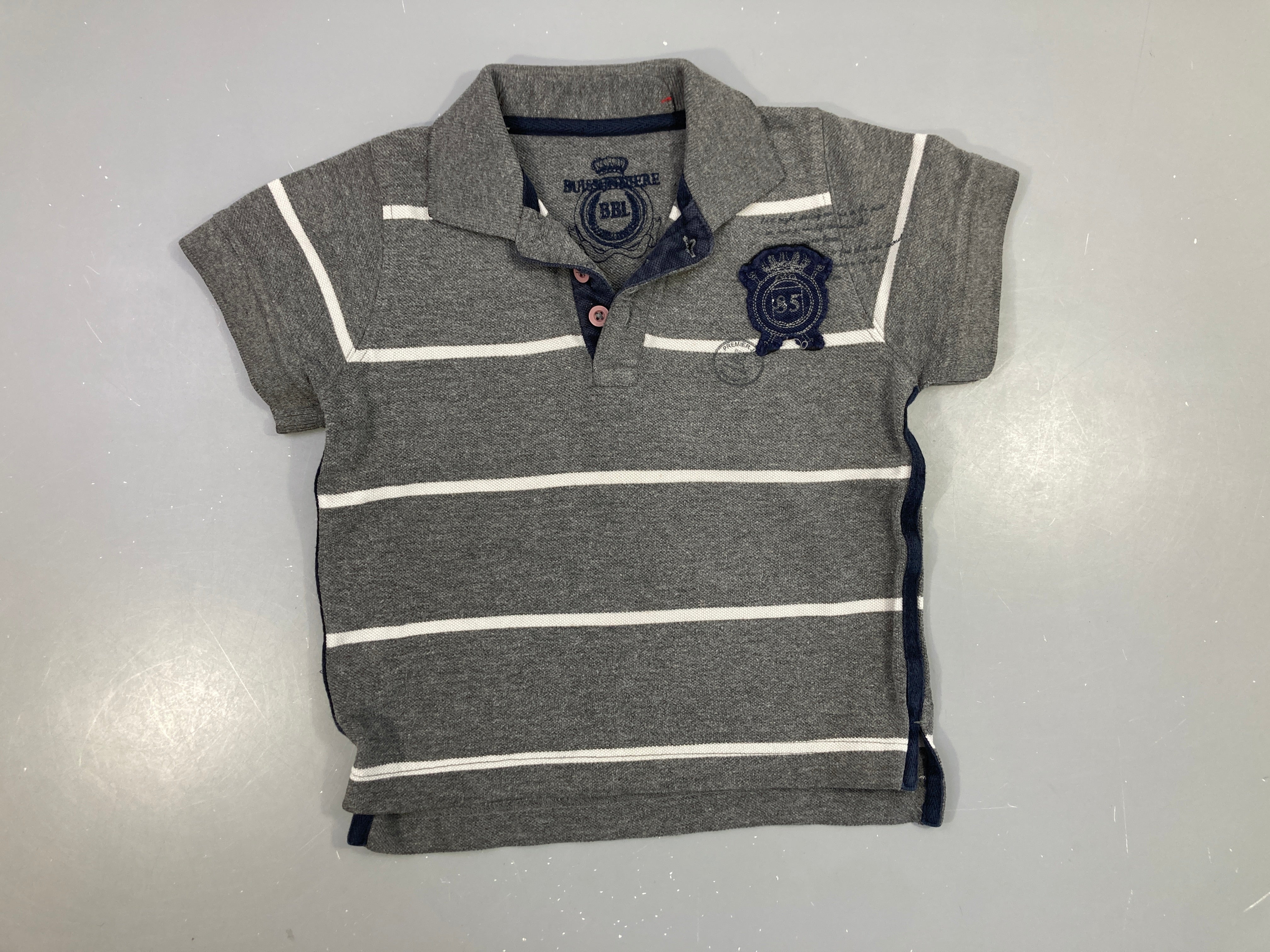 Polo m.c gris chiné rayé blanc blason,BBL